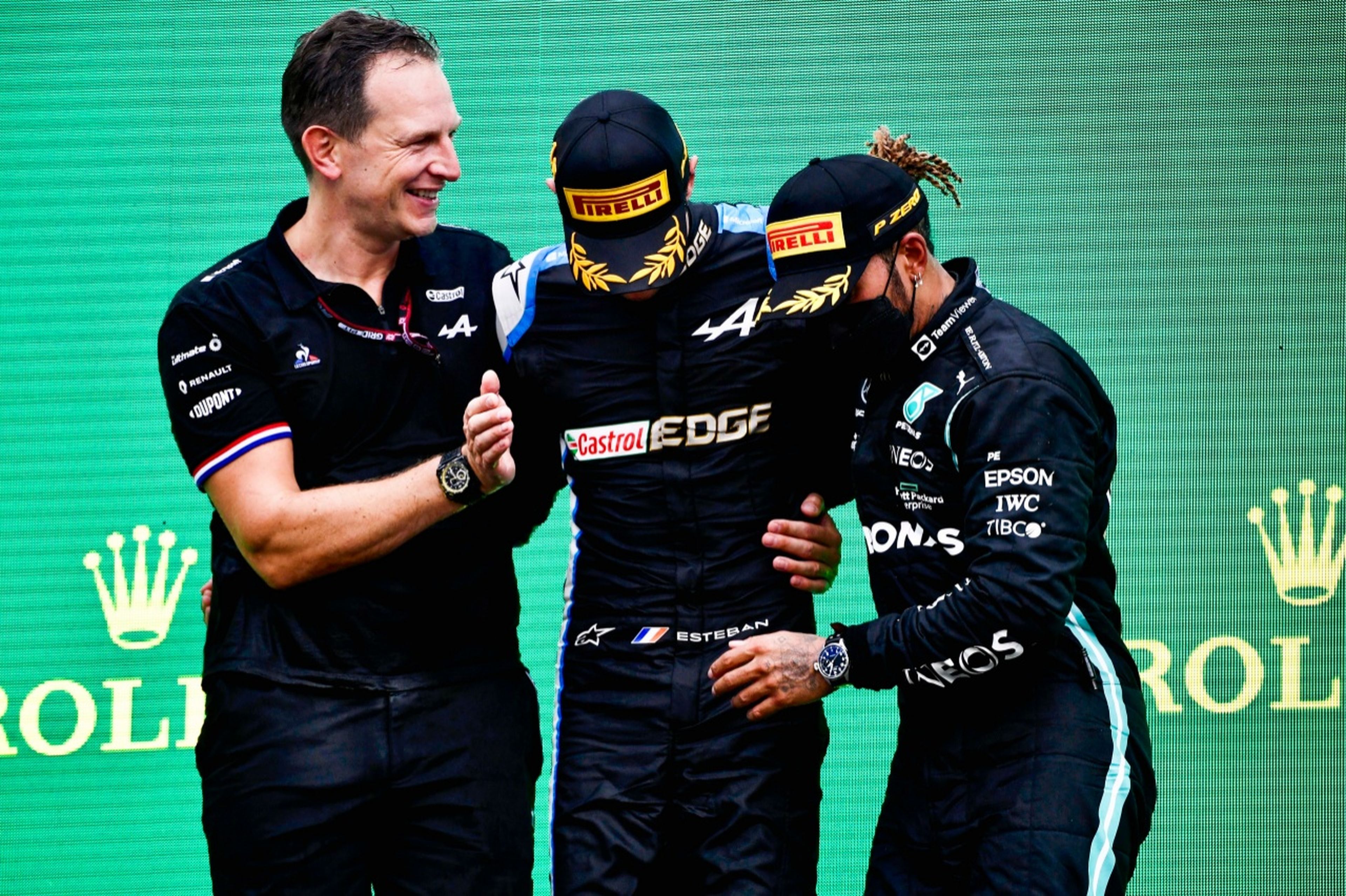 Laurent Rossi, en el podio del GP de Hungría junto a Ocon y a Hamilton