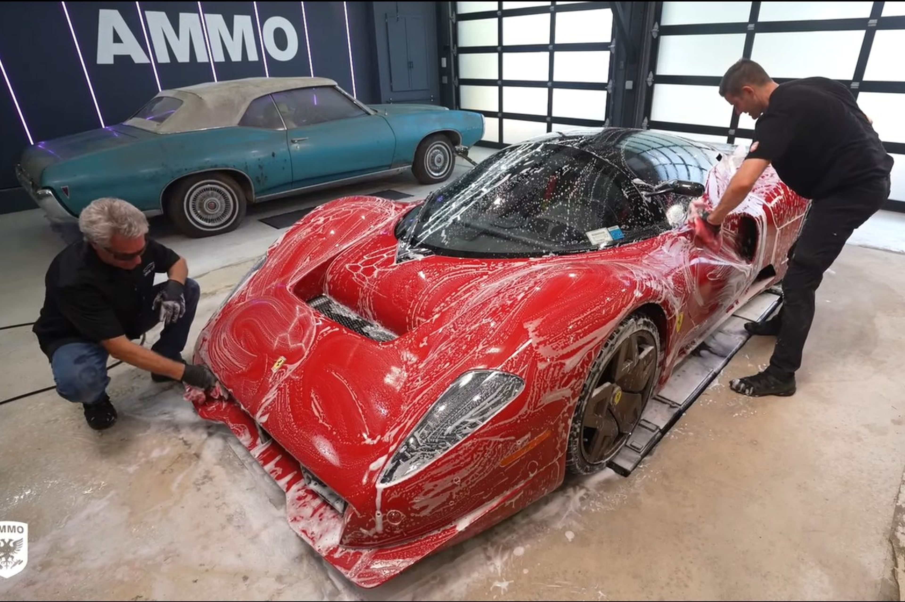 Así se lava un Ferrari P4/5 de Pininfarina