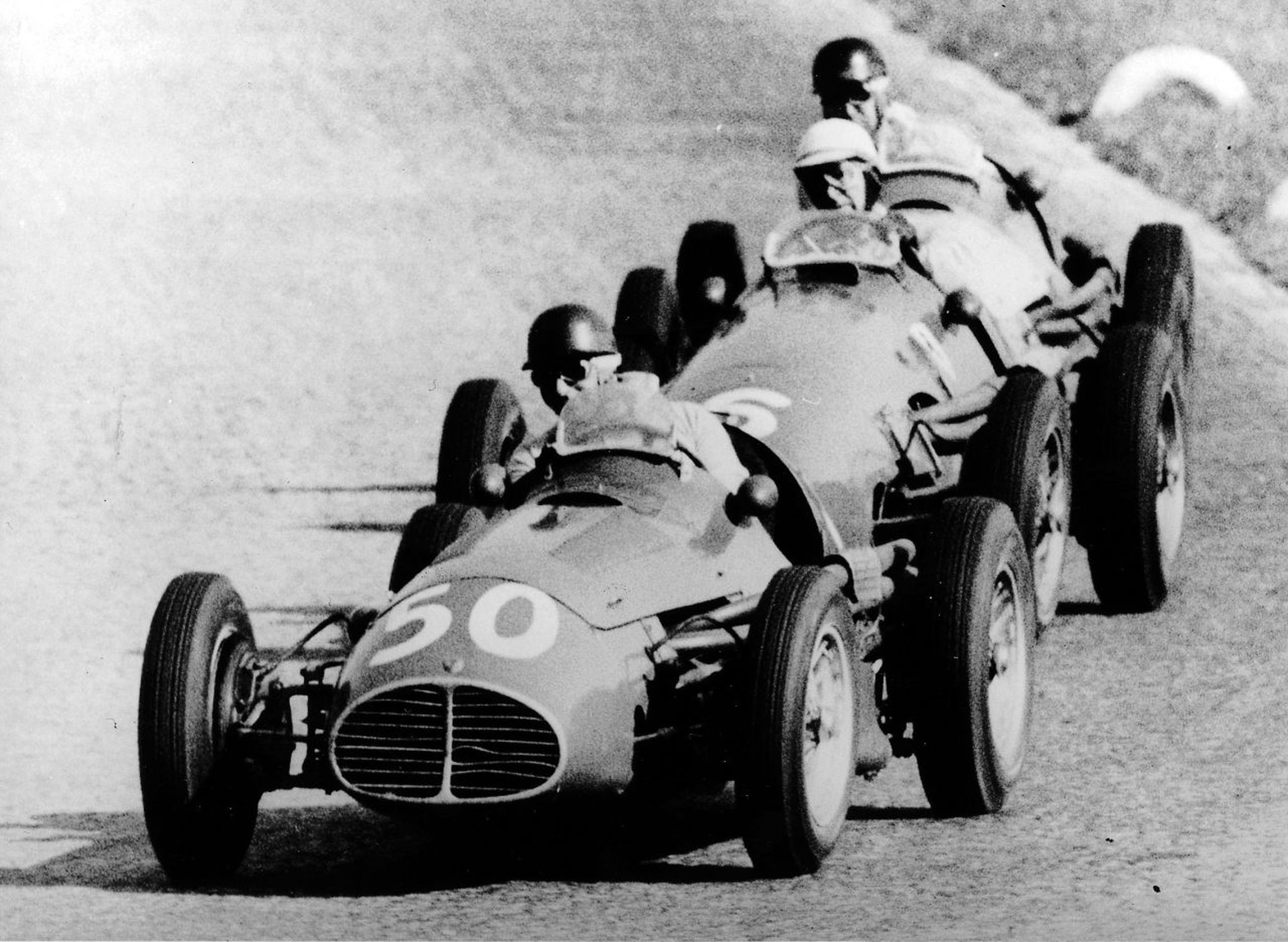 Fangio, primero en el GP de Italia de 1953: fue la primera victoria de Maserati en F1
