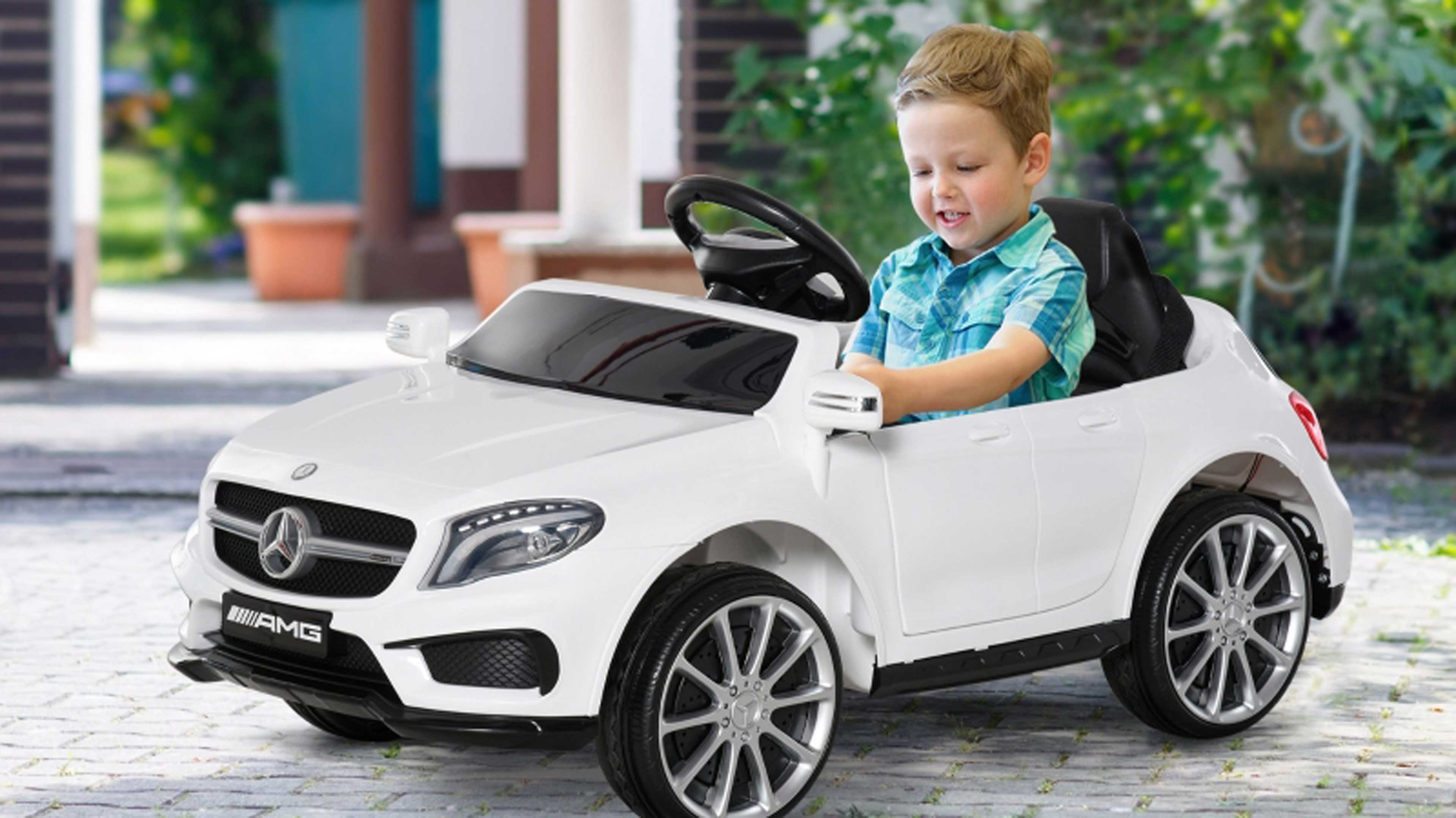Este coche eléctrico para niños no es ningún juguete