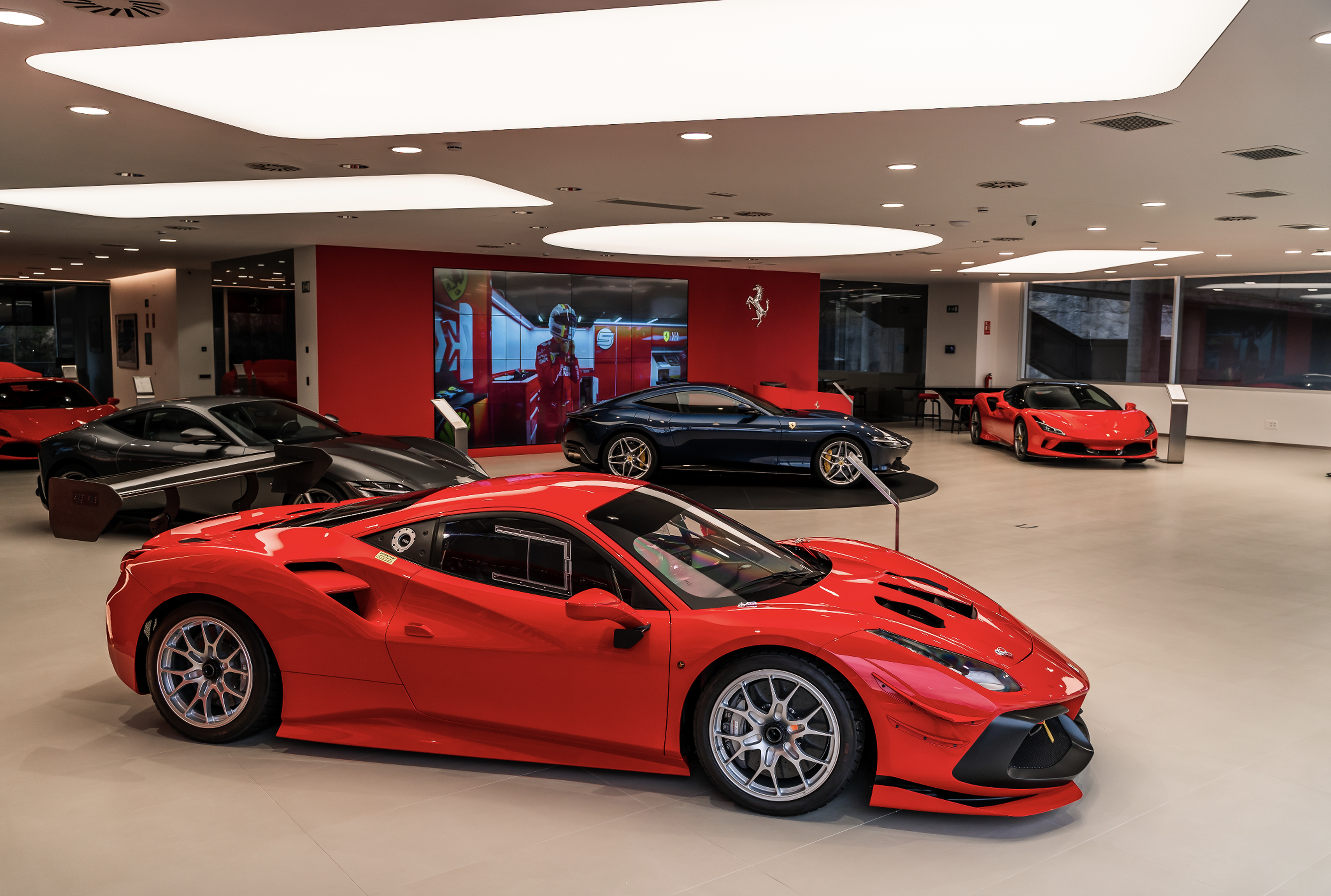 Ferrari Santogal inauguracion