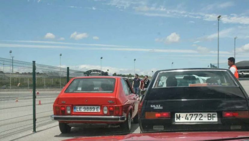 seat-128-3p-vs-seat-sport-bocanegra-2651