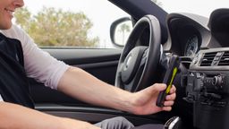 Un soporte de móvil para el coche ideal para cada tipo de conductor