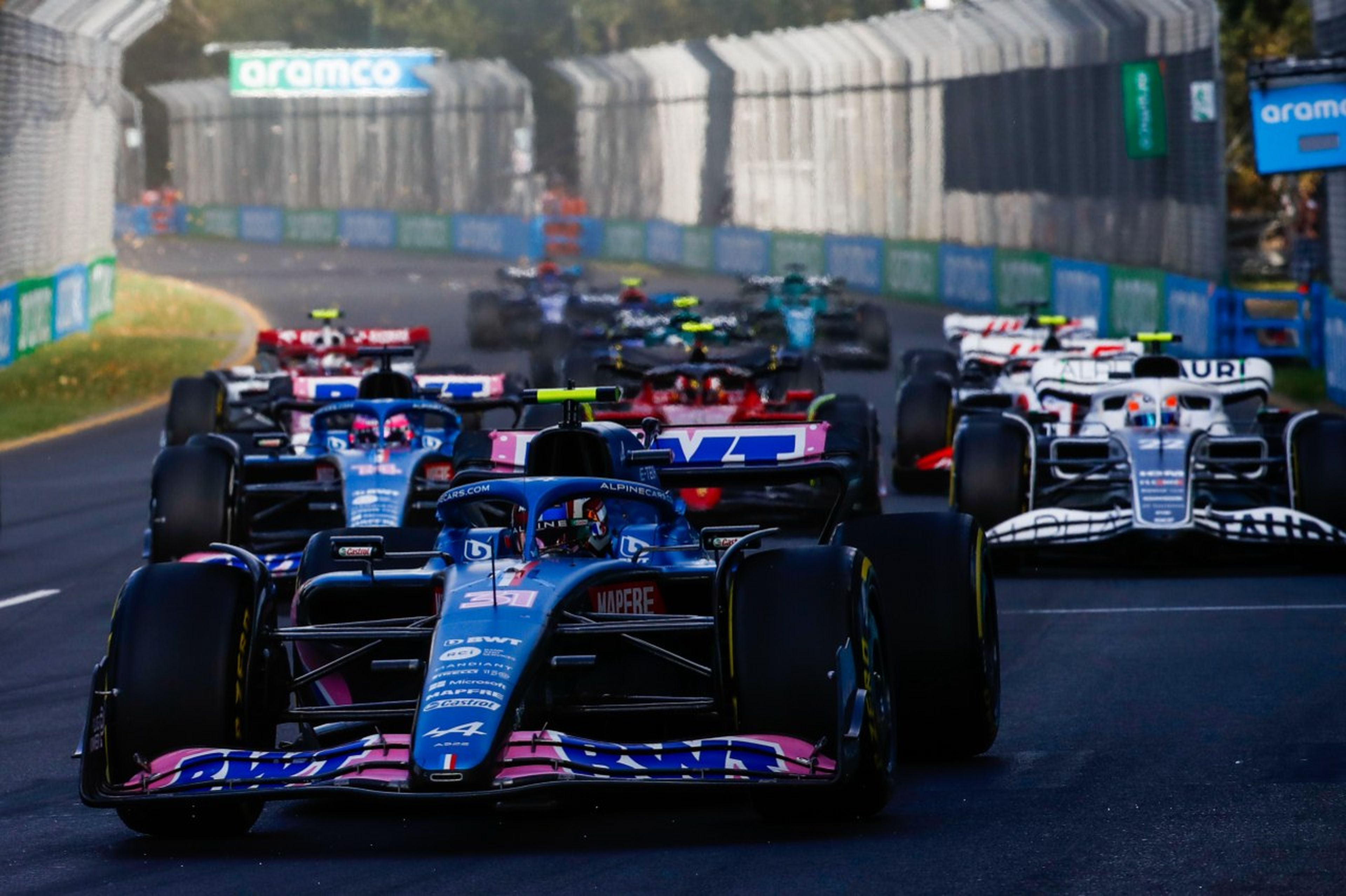 Fernando Alonso y Esteban Ocon