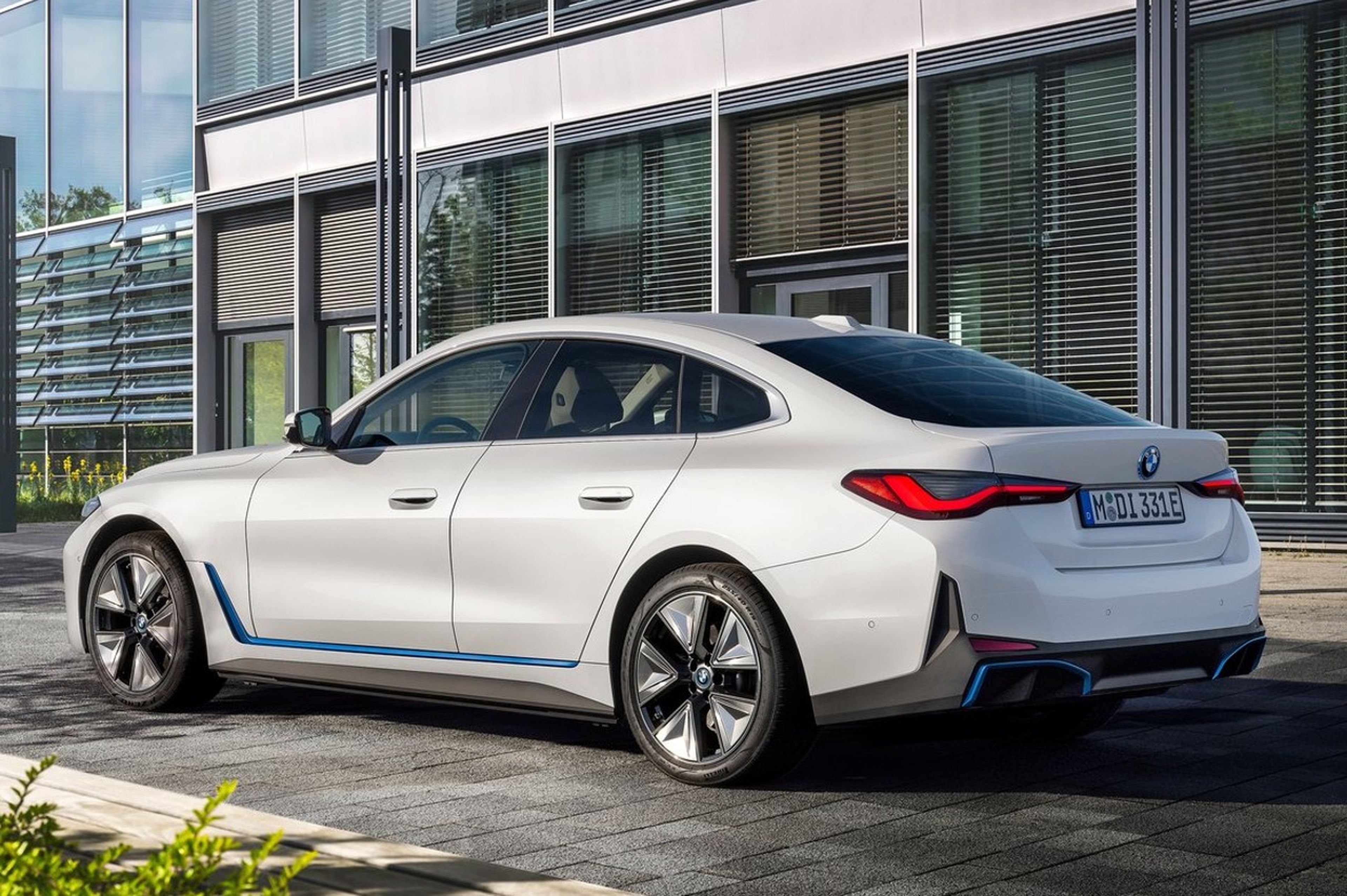 Supremacía de Tesla con el coche eléctrico ha terminado, según BMW