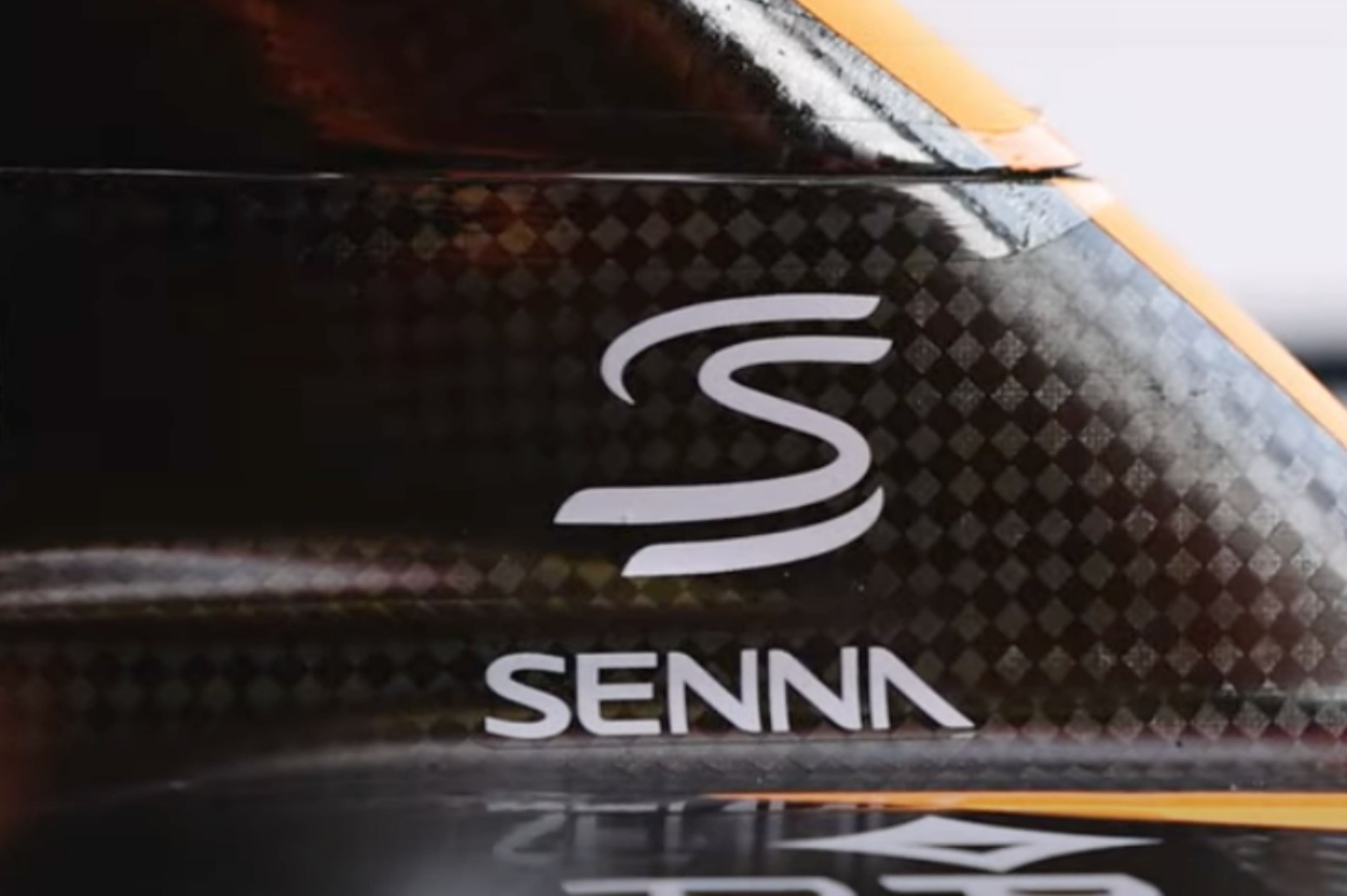 S Senna McLaren halo