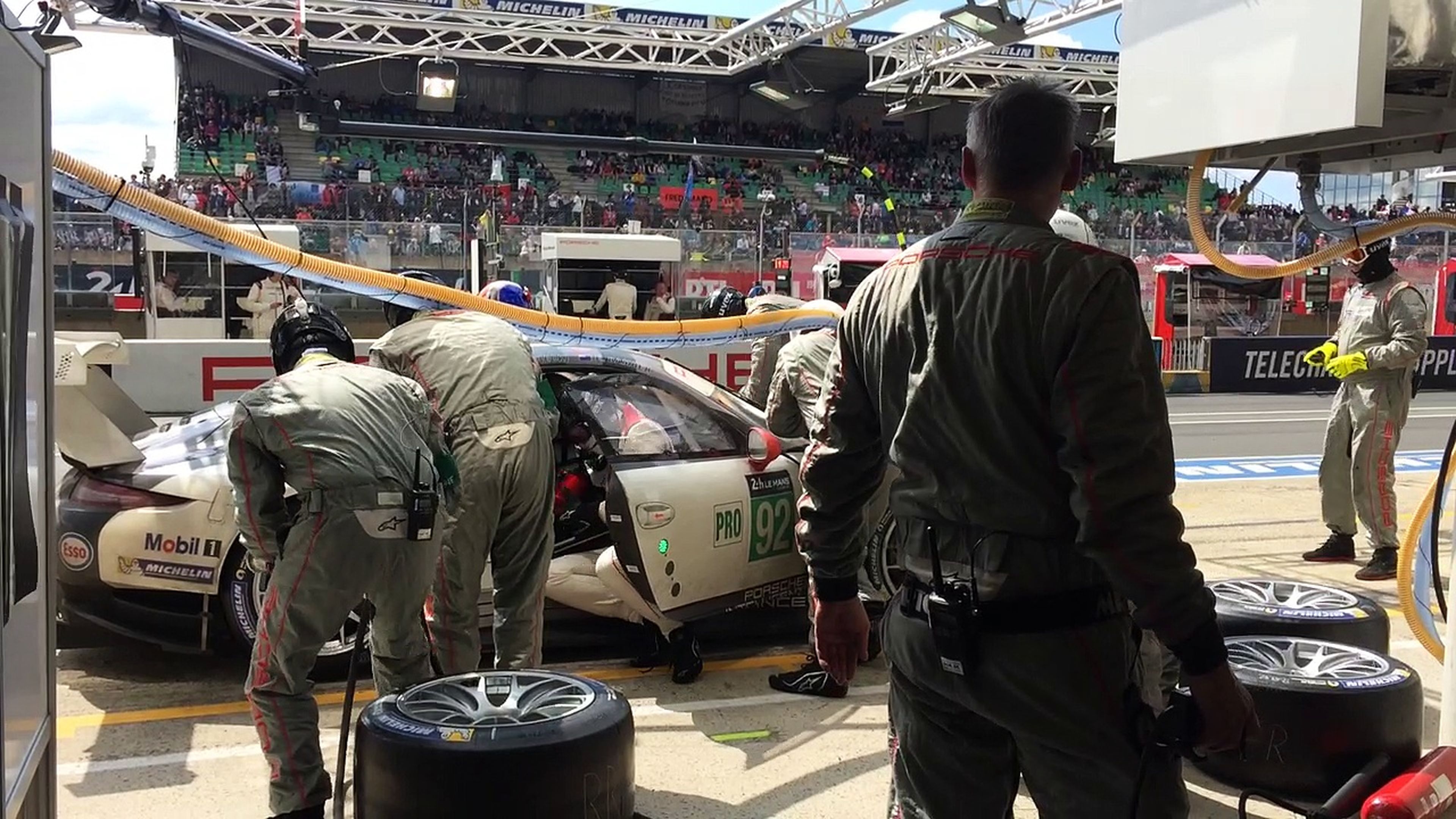 24 horas de Le Mans 2016 - Así se cambian los neumáticos y se reposta un Porsche