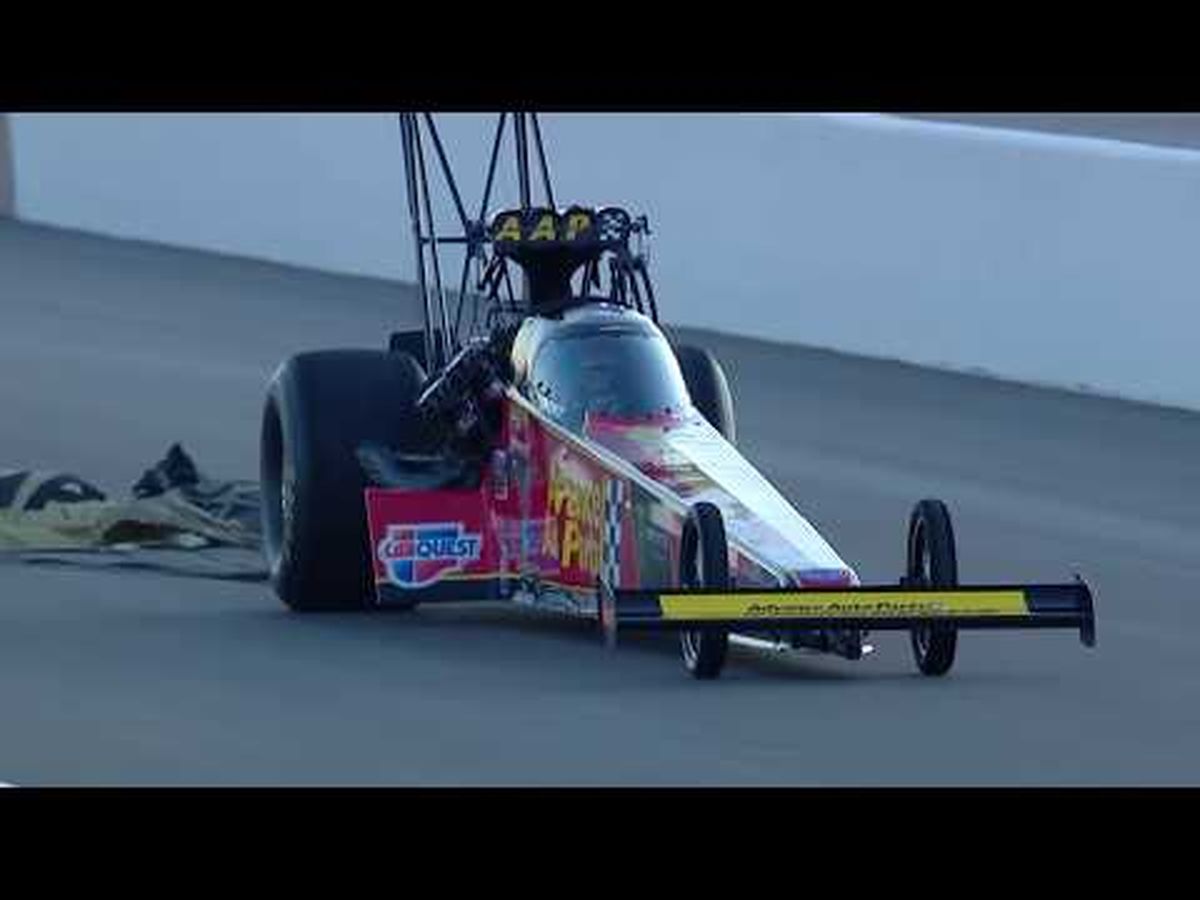 El récord de velocidad Top Fuel Dragster da miedo 544 km/h en 3,66 s