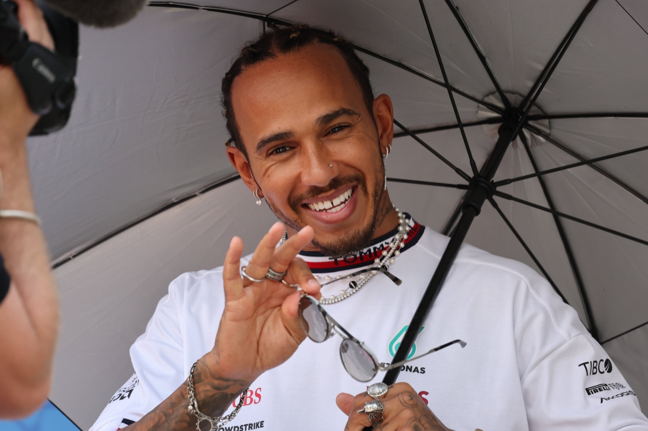 GP Países Bajos F1 2022: Hamilton sigue dolido y le dedica una gorra a  Alonso To Fernando