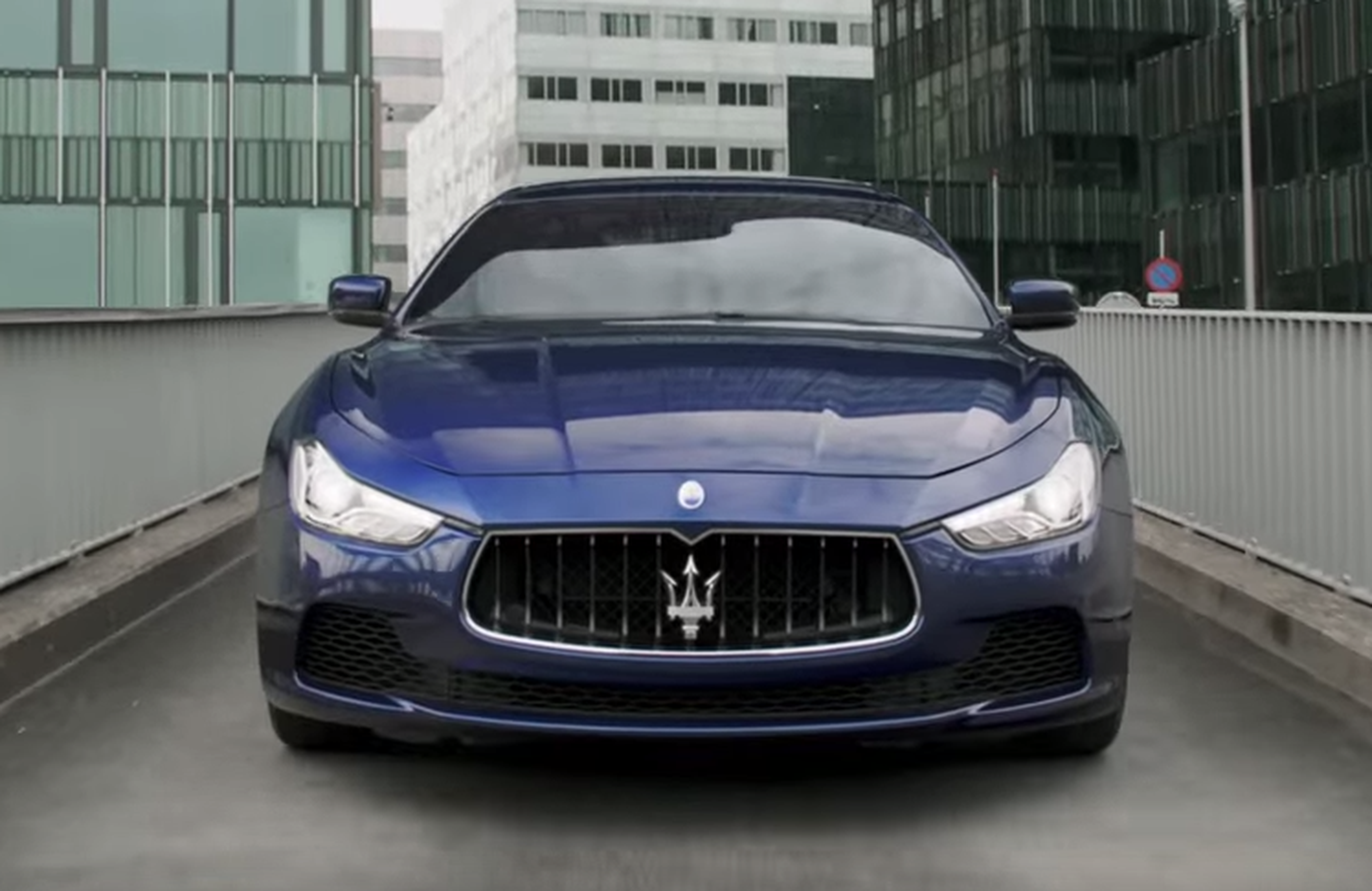 Maserati Ghibli se exhibe