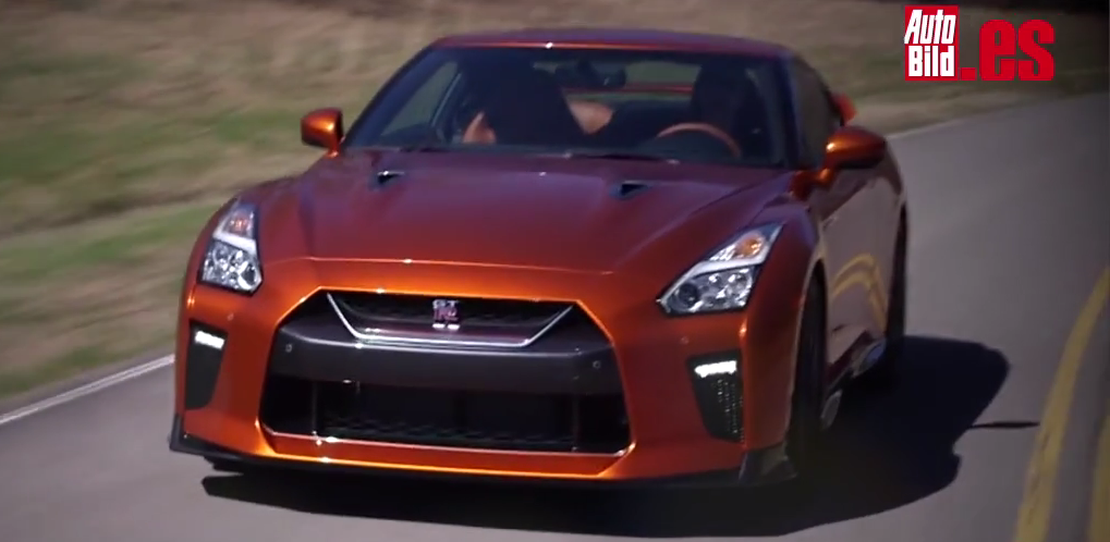 Nissan GT-R 2017: significativo 'restyling', otra vez 'top'