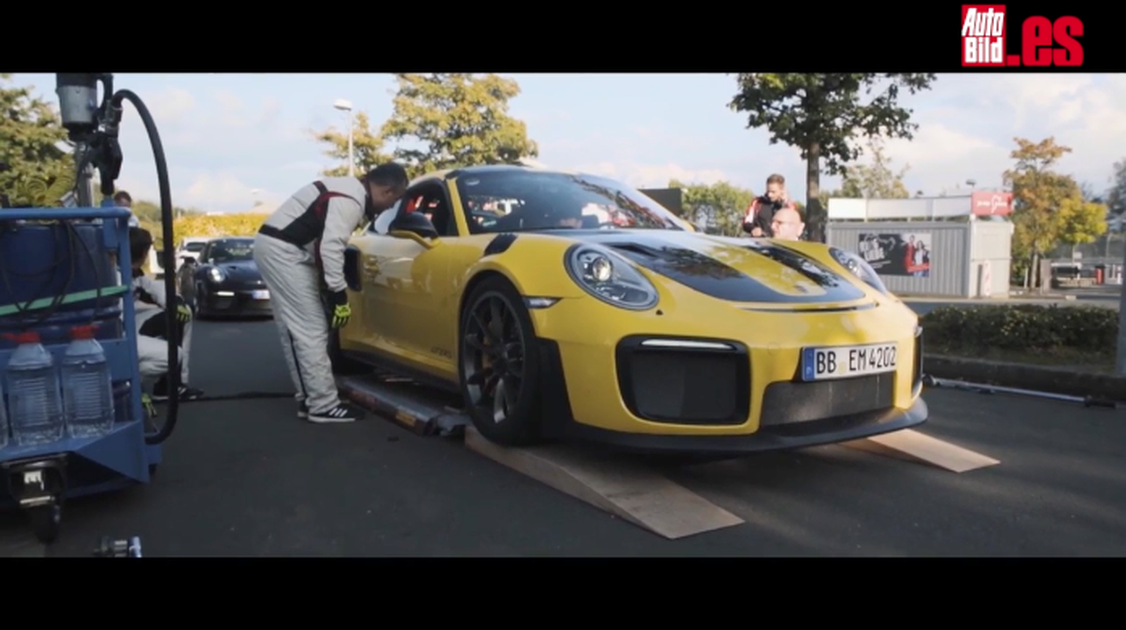 El Porsche 911 GT2 RS pulveriza Nürburgring. ¡Vídeo completo!