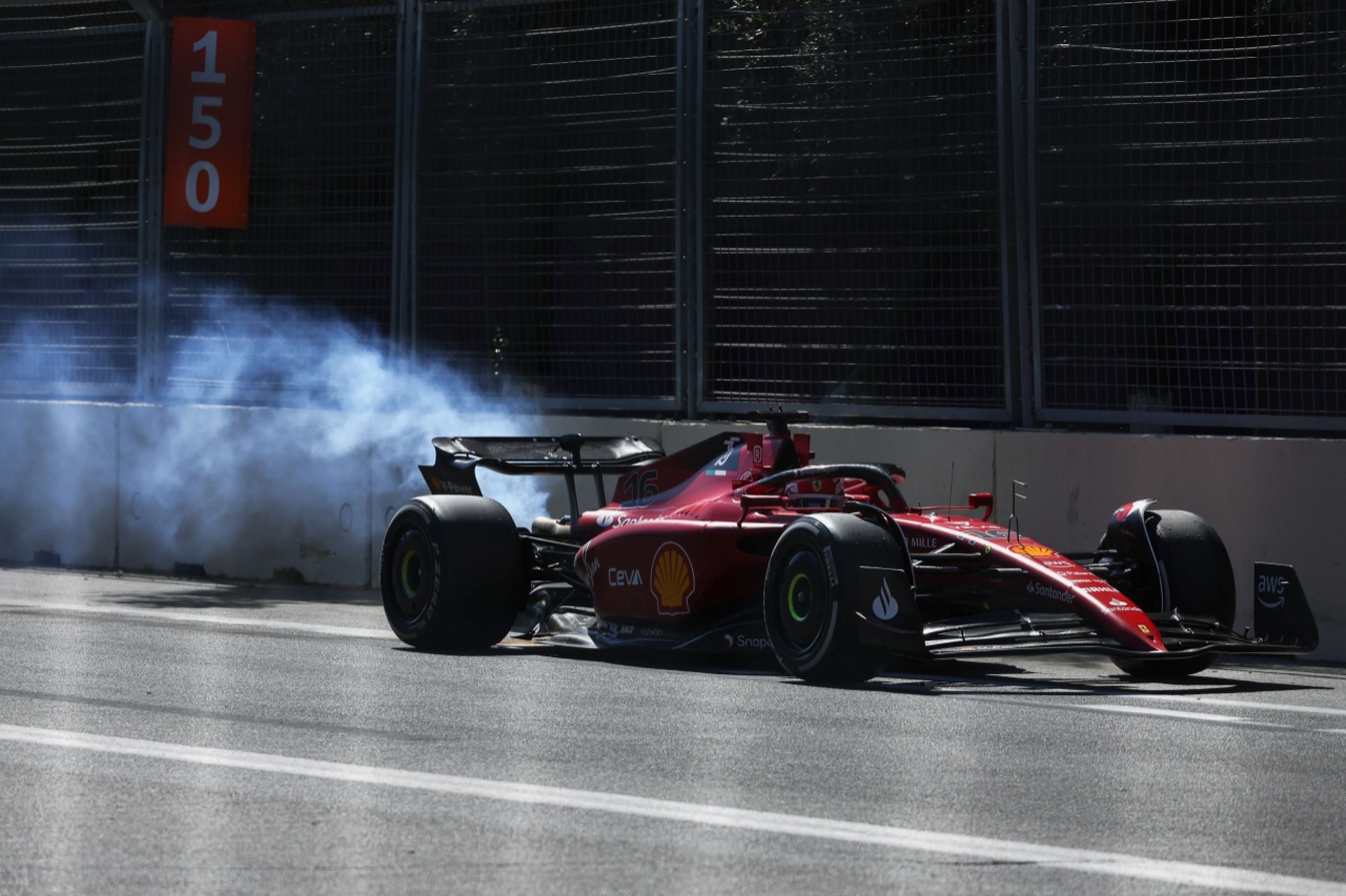 Problema de motor de Leclerc en Baku