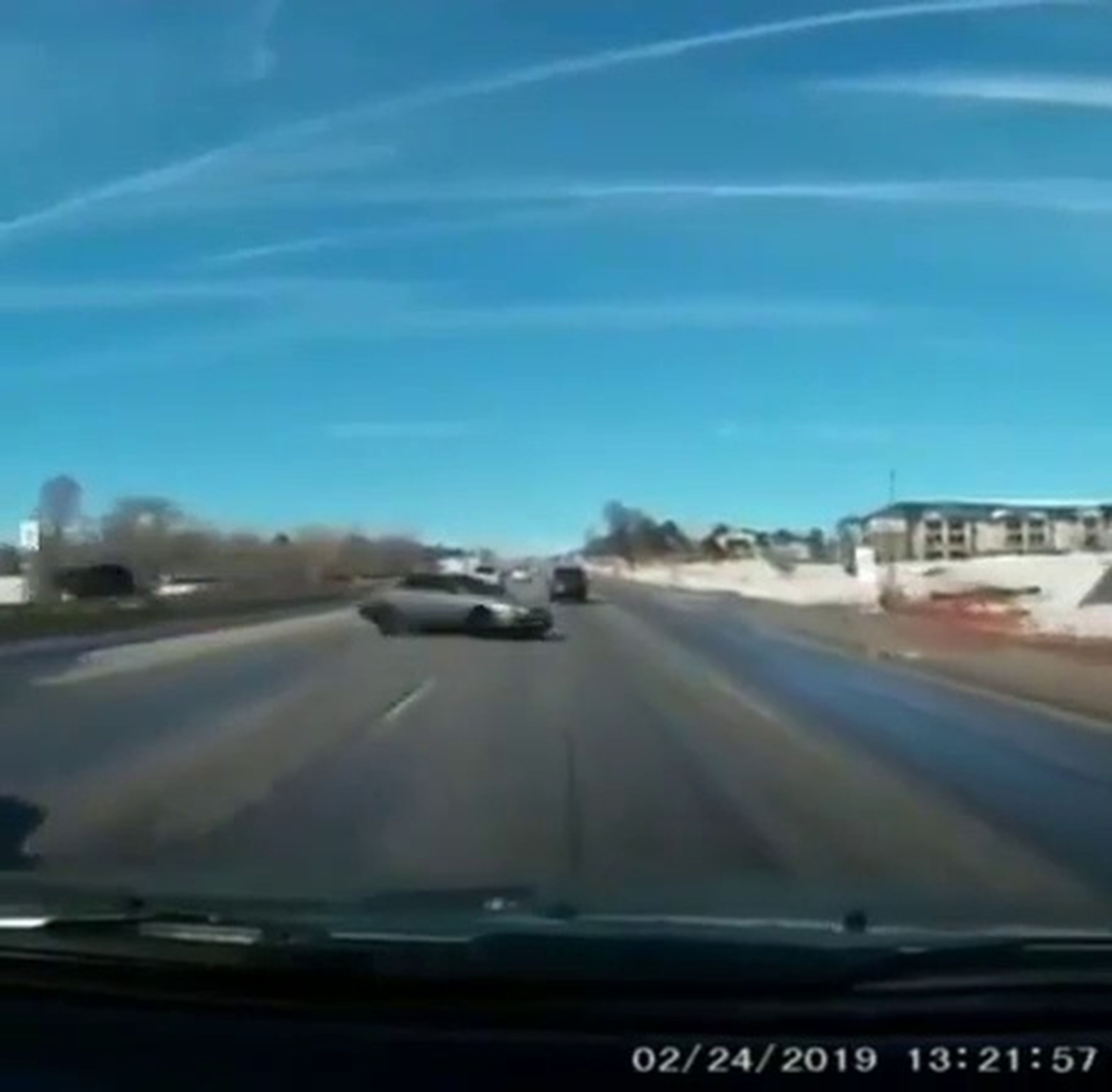 VÍDEO: Un 360 en plena autovía y sale sin un rasguño