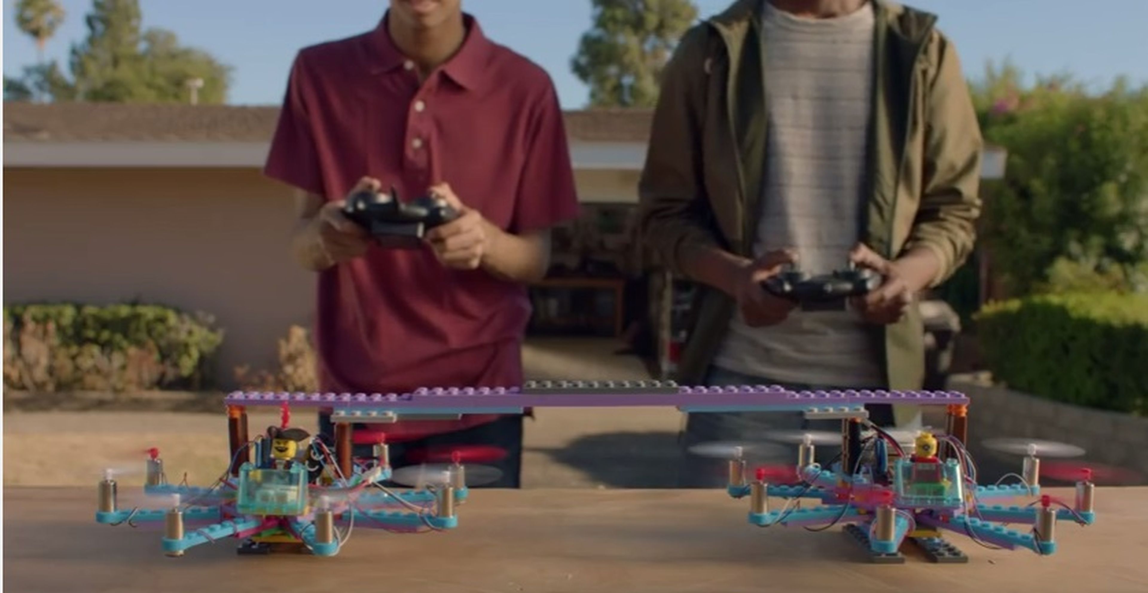 VÍDEO: Aprende a construir y a volar tu dron hecho con Lego