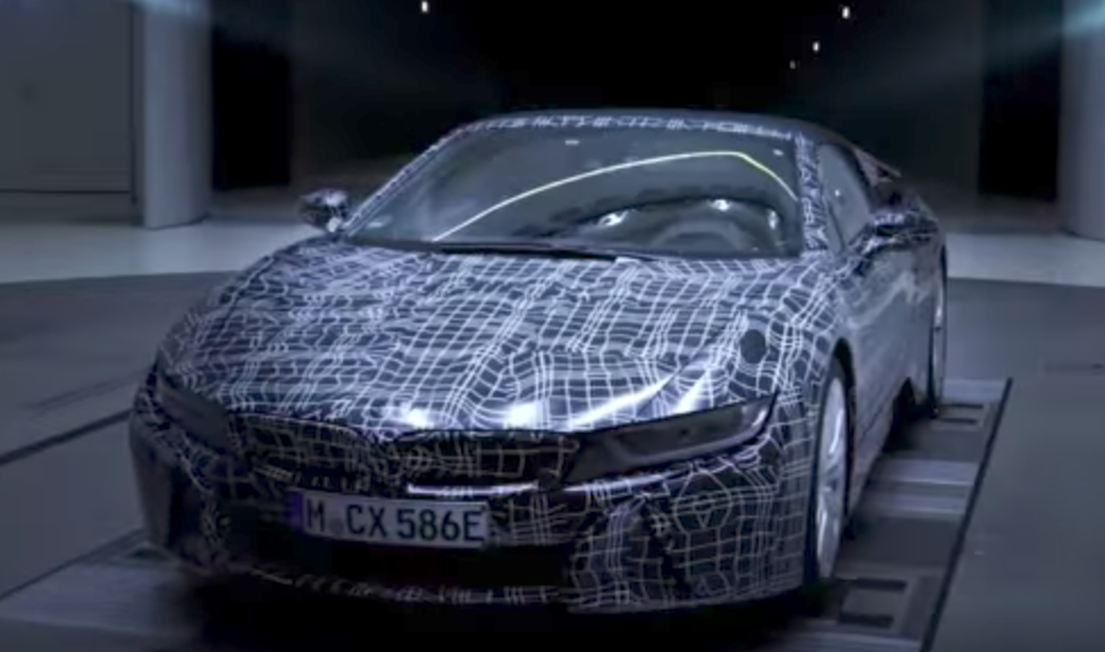 VÍDEO: ¡Atento a esto! Mira al primer BMW i8 Roadster