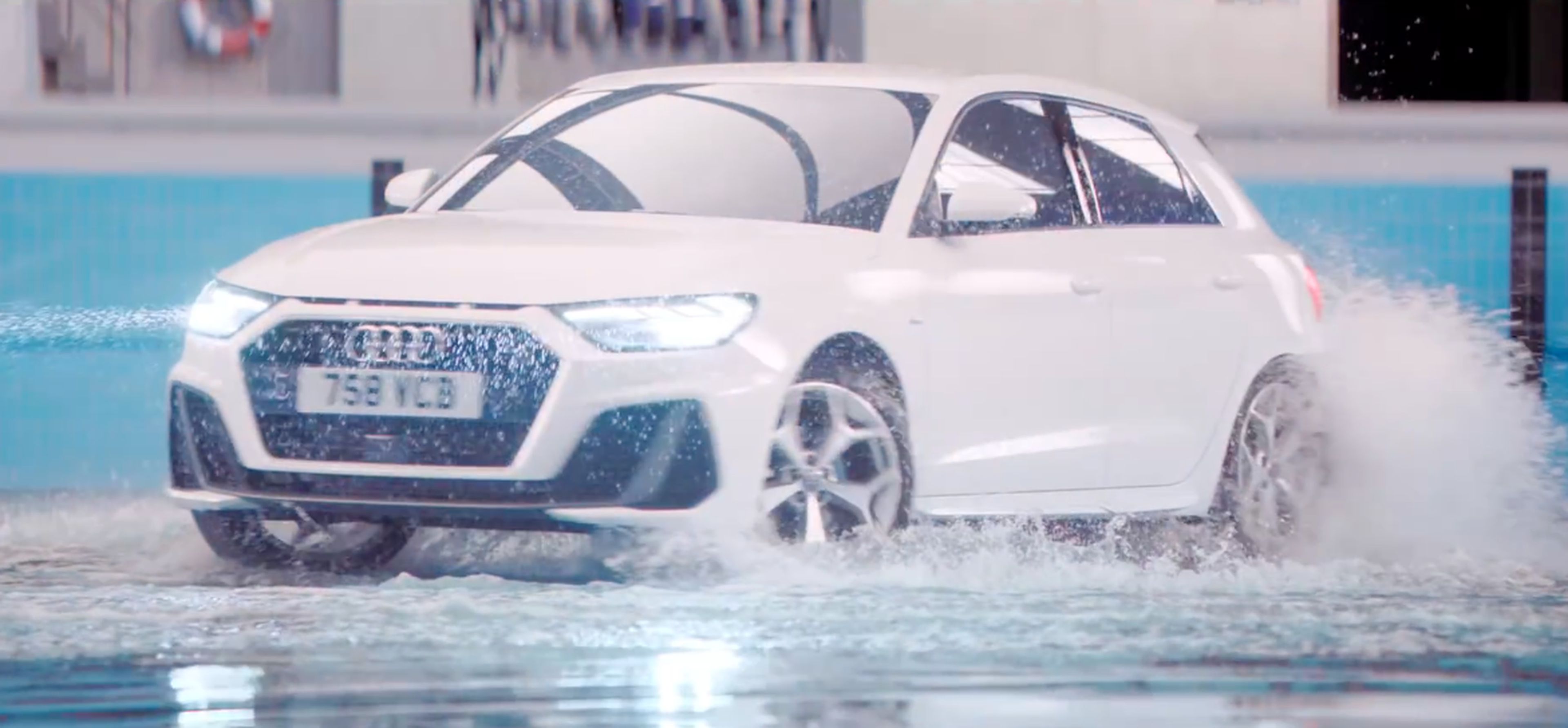 VÍDEO: Audi se pasa a la natación sincronizada con el A1 y el A7