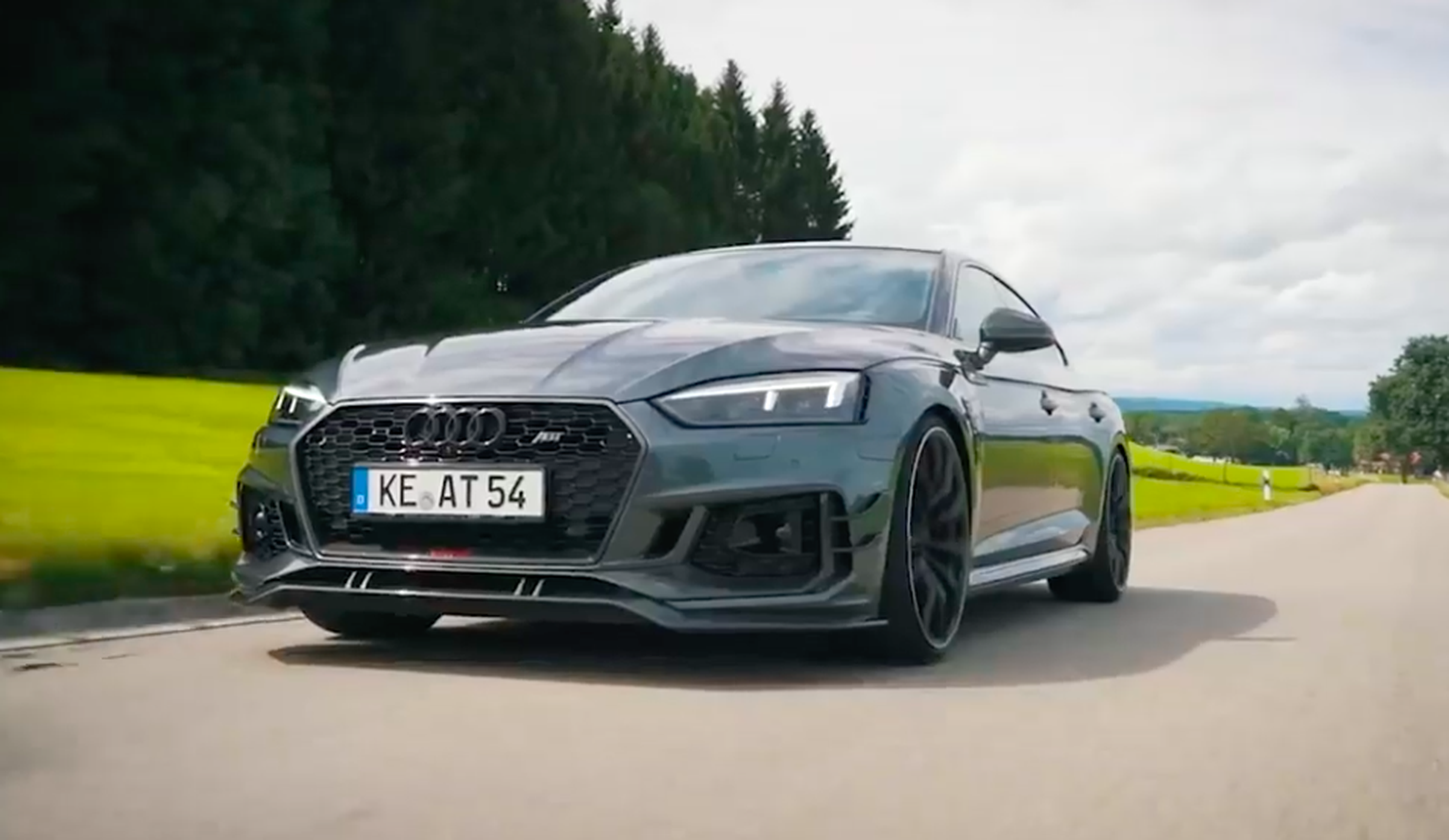 VÍDEO: Audi RS5-R ABT, prepara el babero