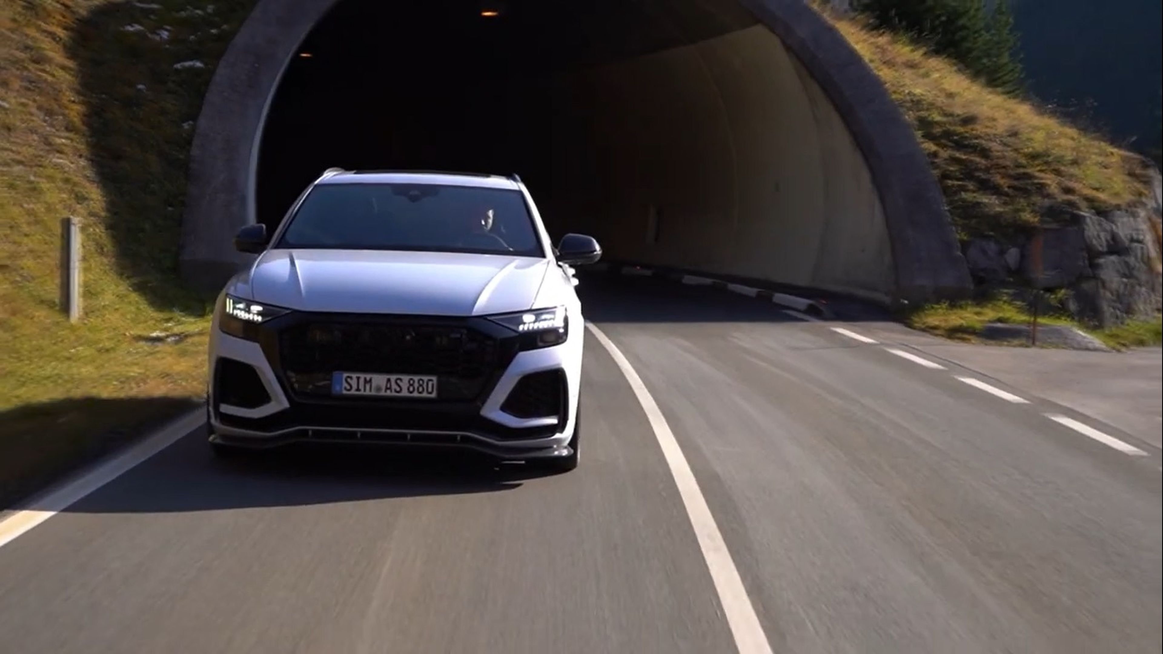 VÍDEO: El Audi RSQ8-S ABT impacta con este vídeo, ¡qué bruto!