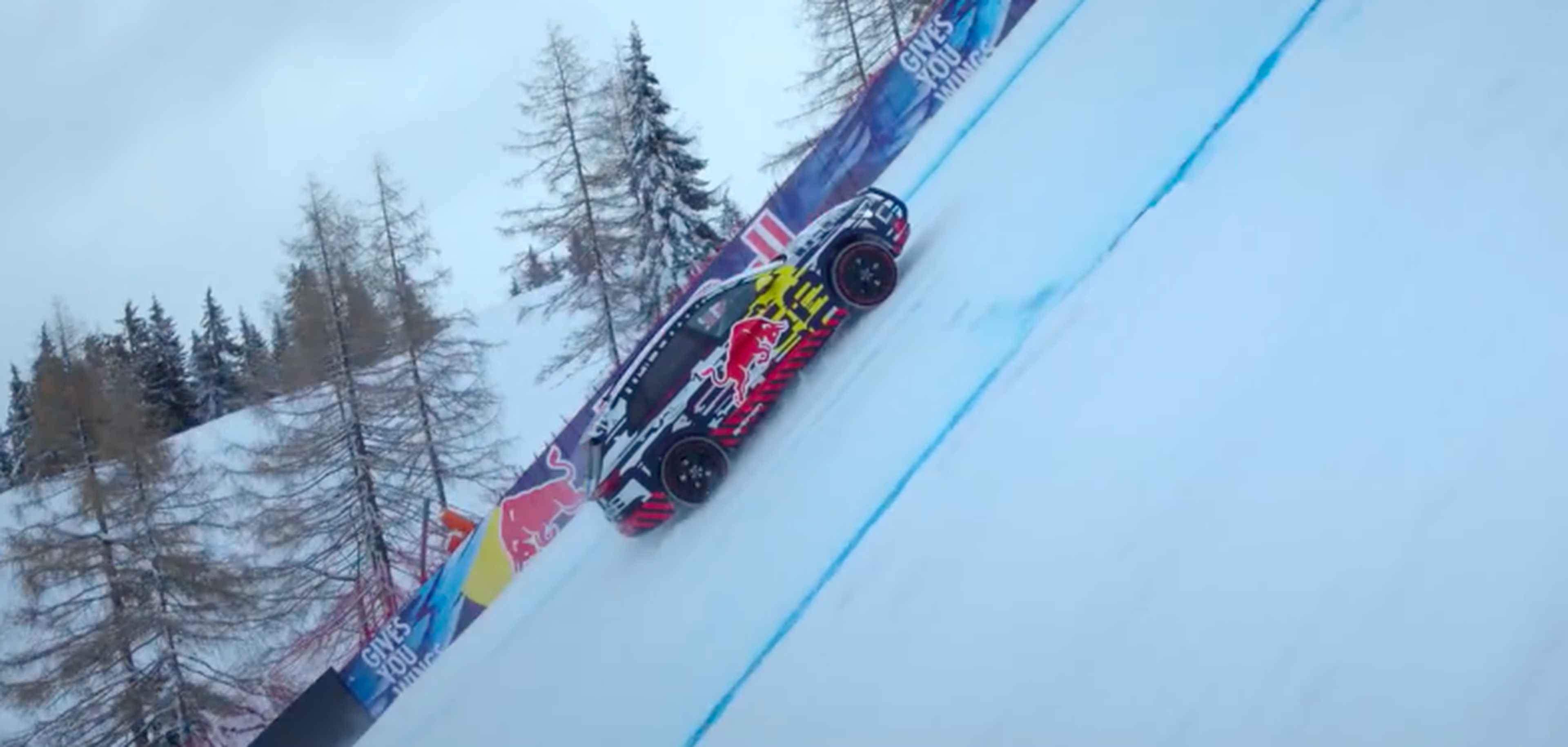 VÍDEO: el Audi e-tron demuestra sus límites trepando en una pista de esquí
