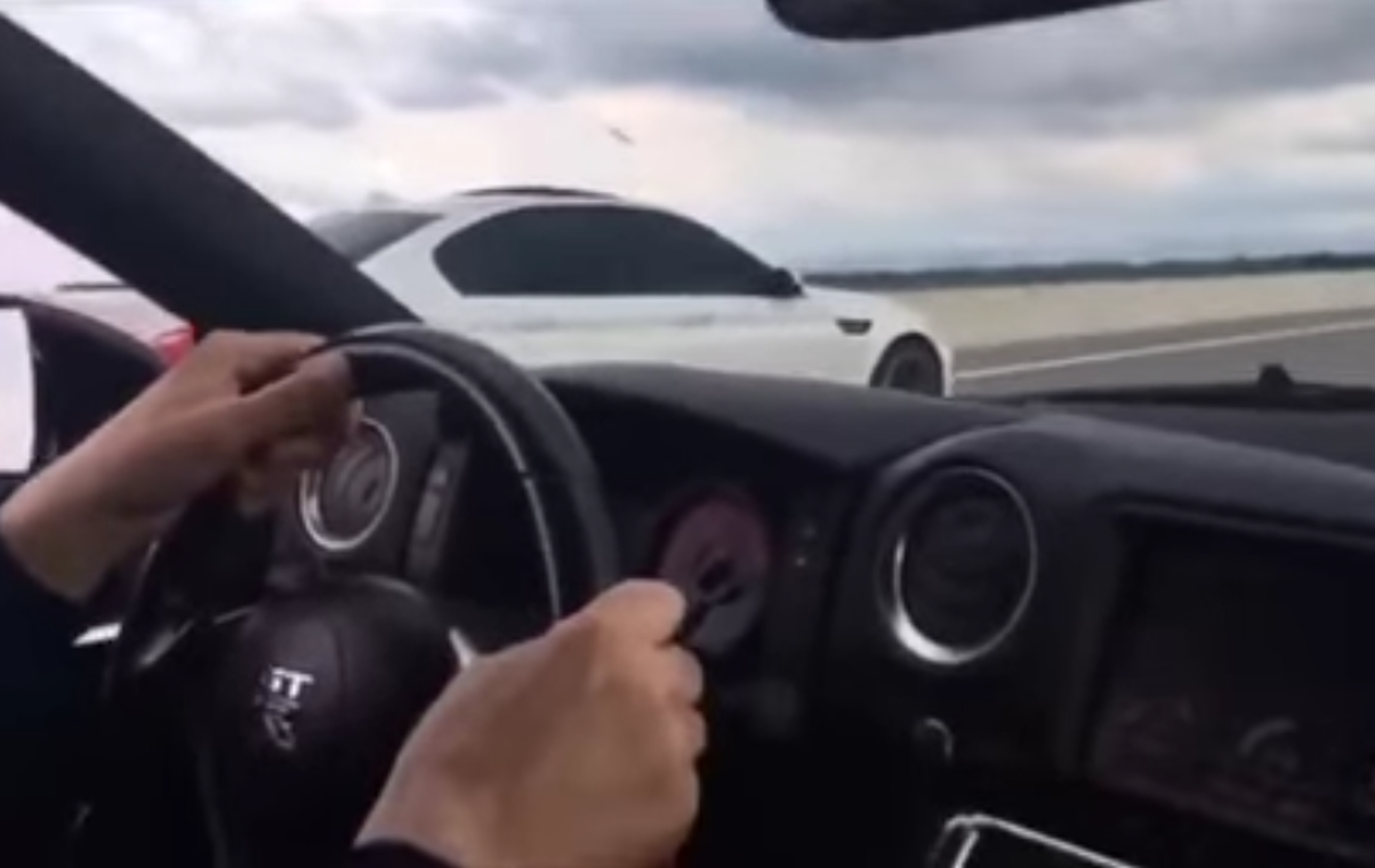 VÍDEO: Un BMW M5 de 750 CV se pica contra un Nissan GT-R R35 de 700, ¡Cuál gana?