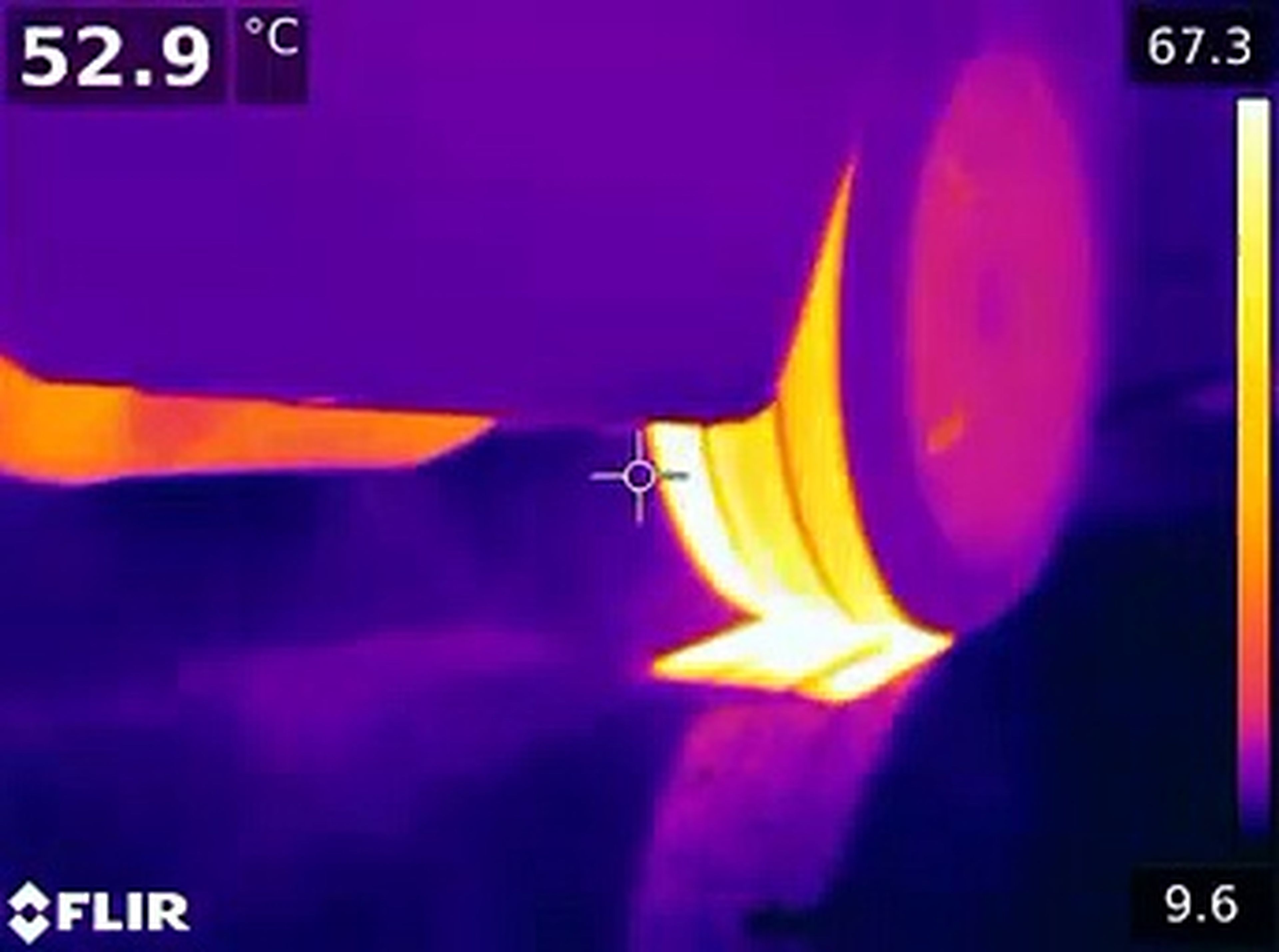 VÍDEO: un burnout visto desde una cámara térmica, simplemente espectacular