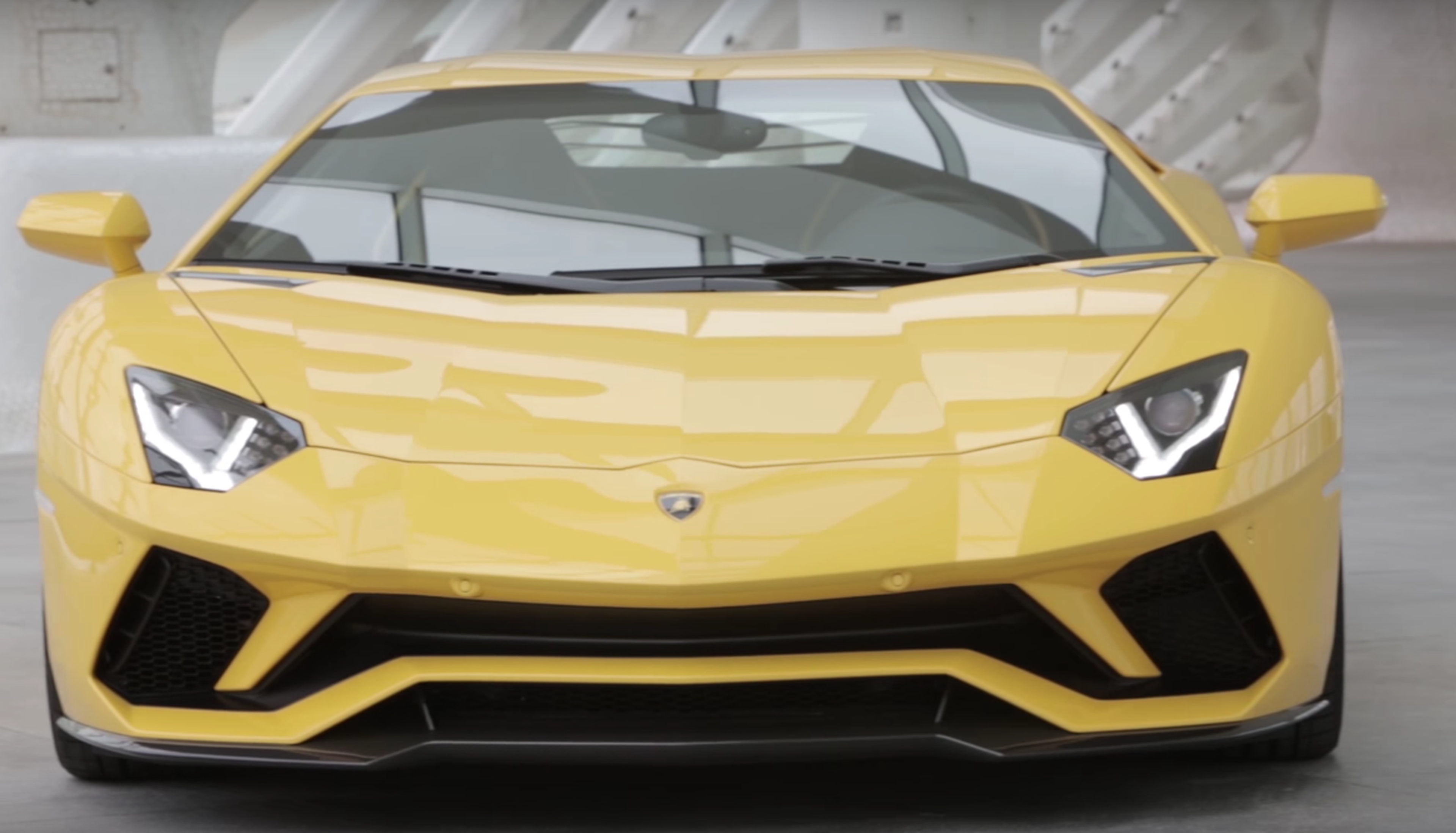VÍDEO: El día en el que el Lamborghini Aventador S visitó Valencia