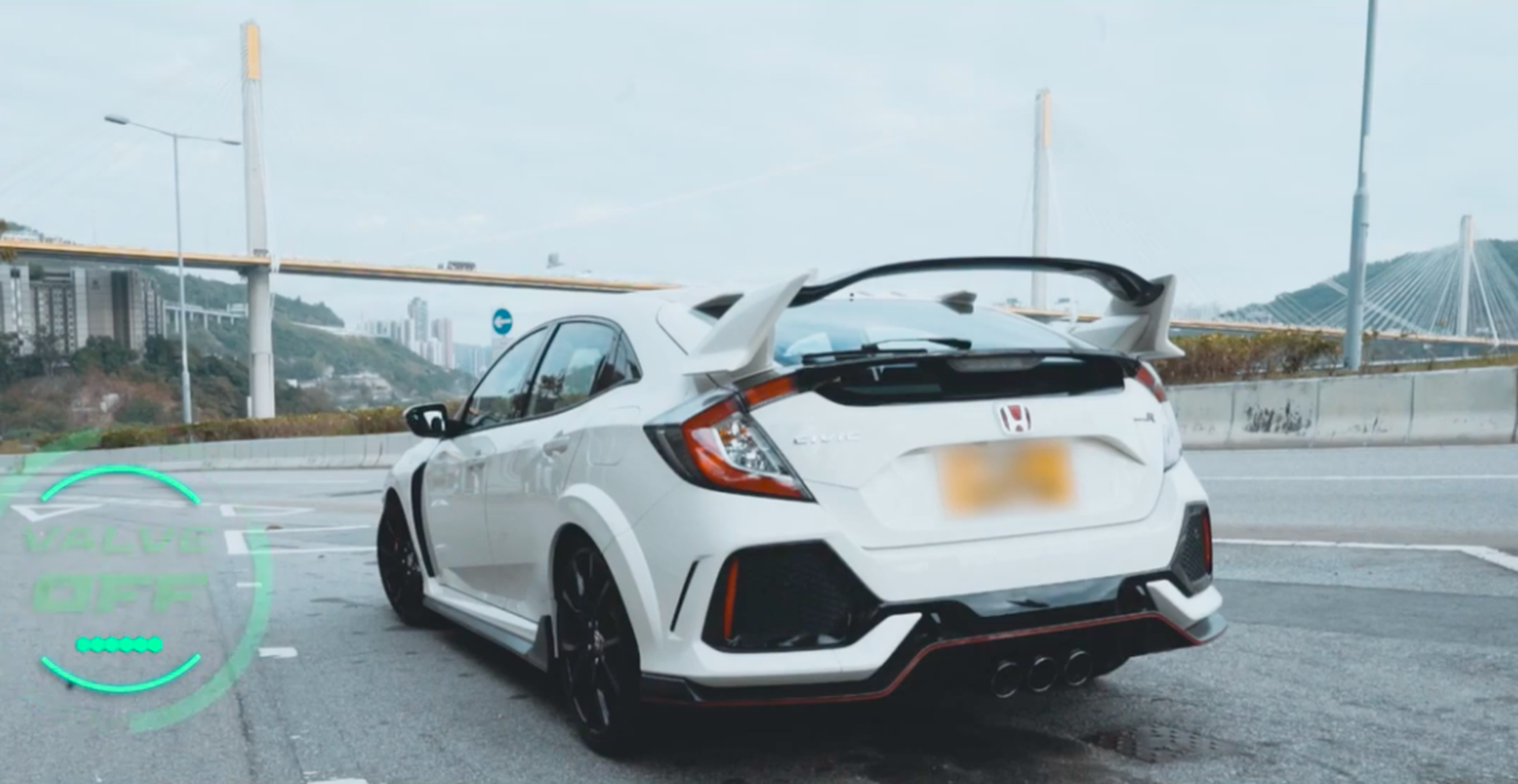 VÍDEO: el Honda Civic Type R no suena mucho, pero con estos escapes vas a flipar
