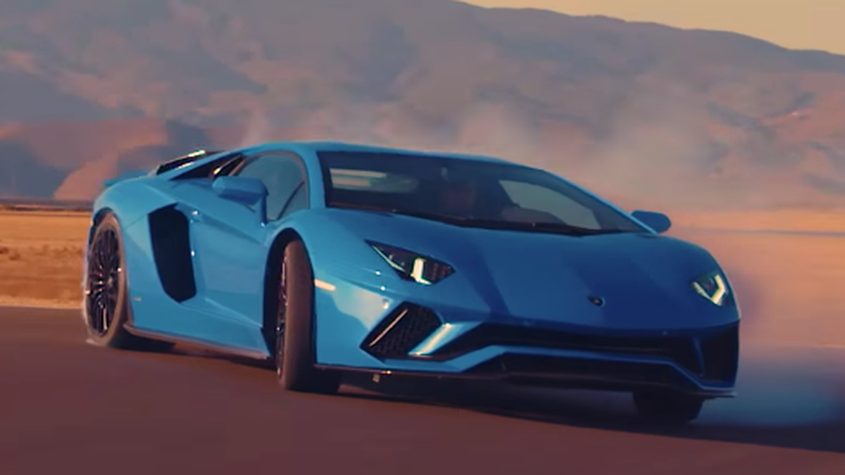 Por esto el Lamborghini Aventador S es el más loco de todos