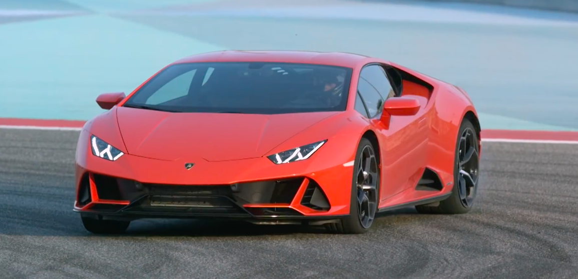 El Lamborghini Huracán de Chris Brown brilla y cambia de color --  