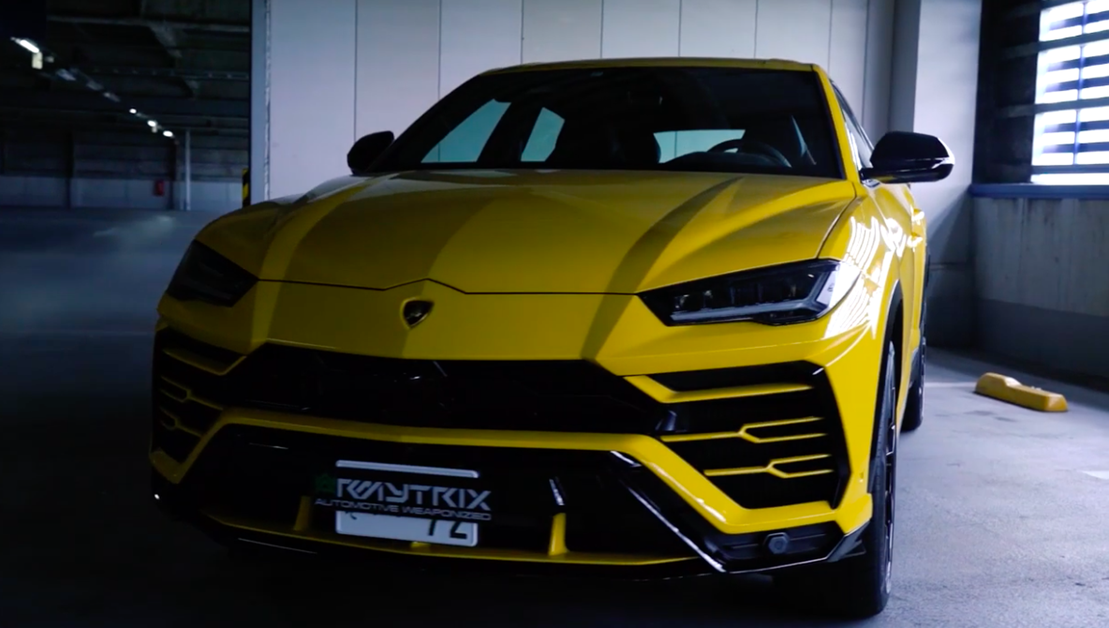 VÍDEO: Este Lamborghini Urus con escapes modificados es capaz de despertar a todo el vecindario