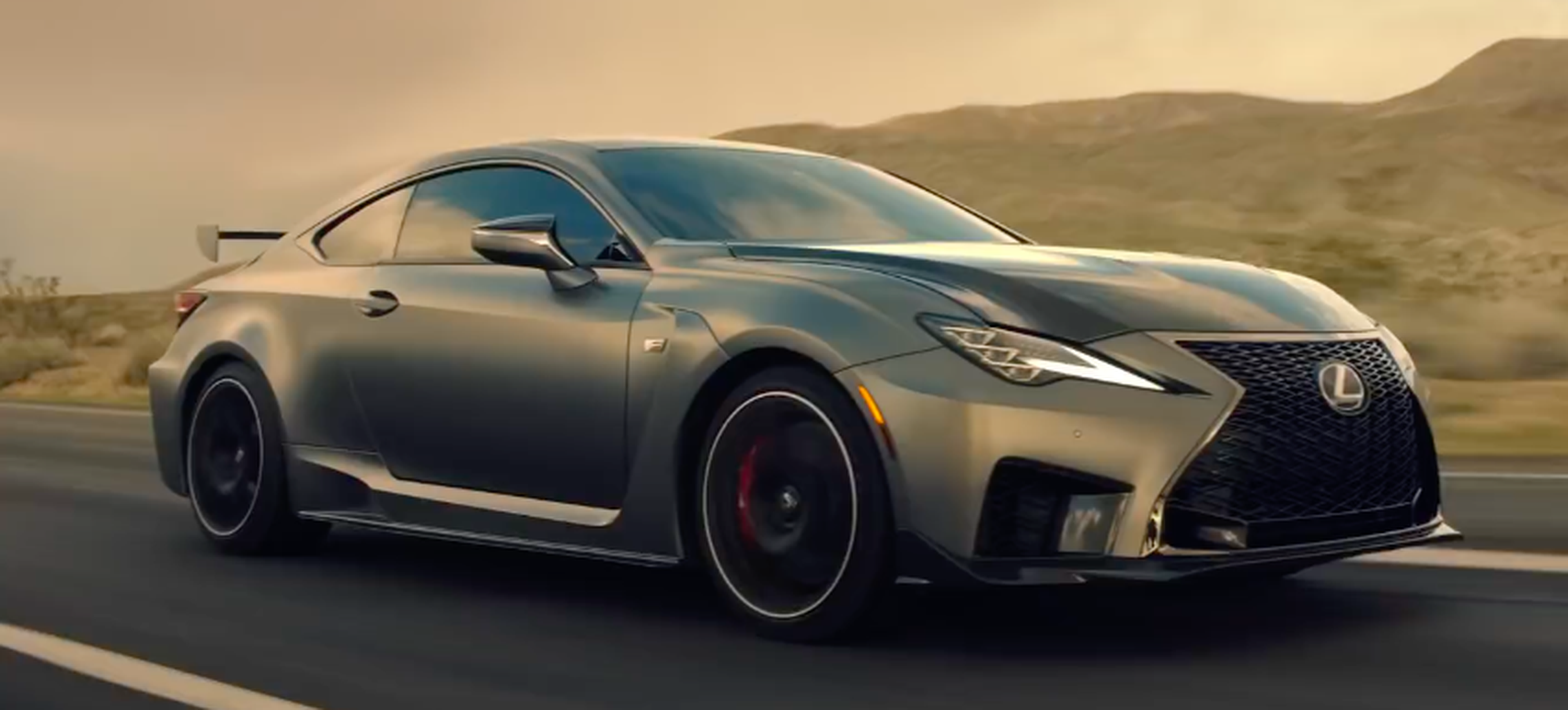 VÍDEO: el Lexus RC F Track Edition, otro anuncio que rehúsa de los eléctricos