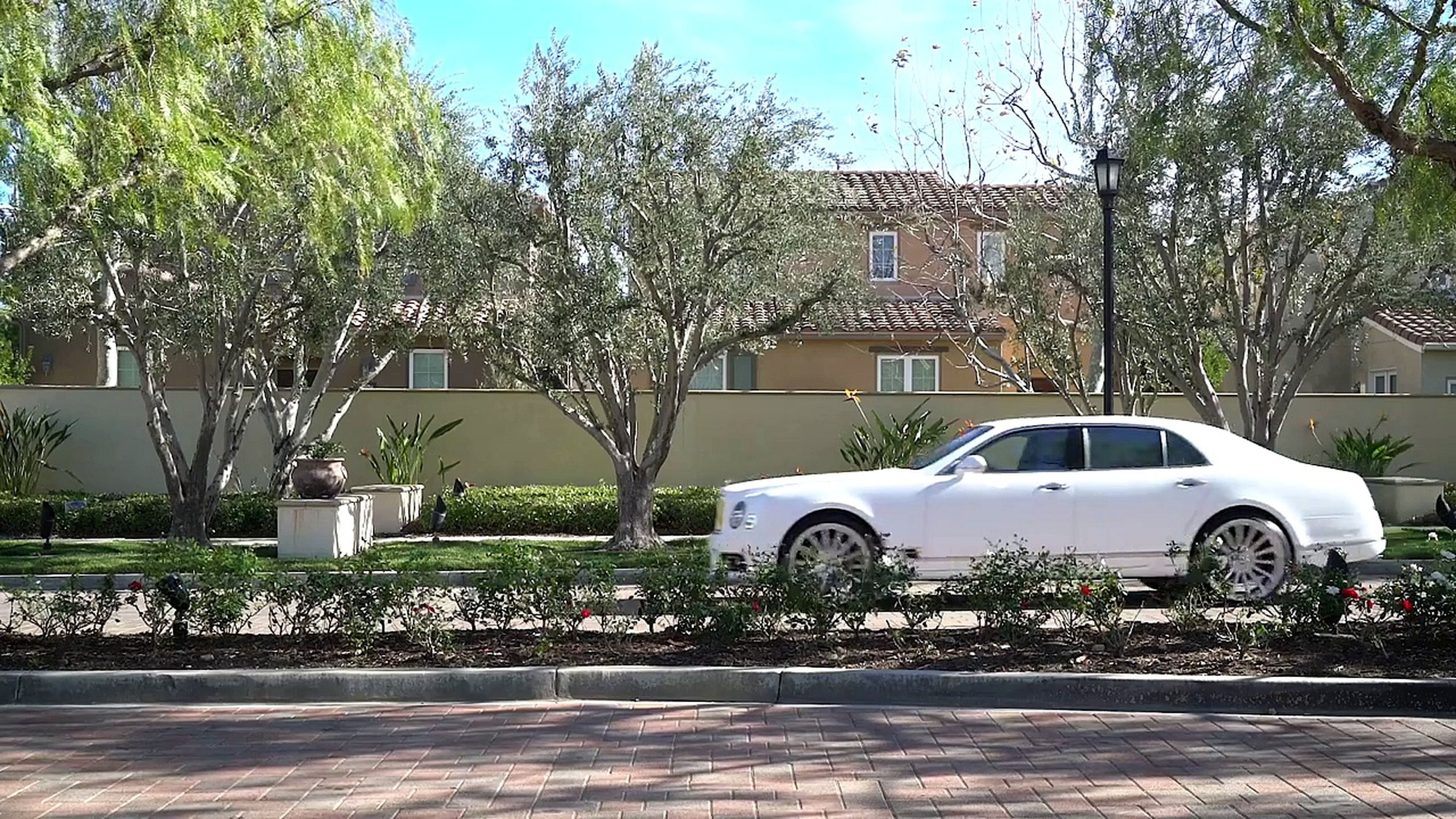 VÍDEO: las llantas más locas del Bentley Mulsanne