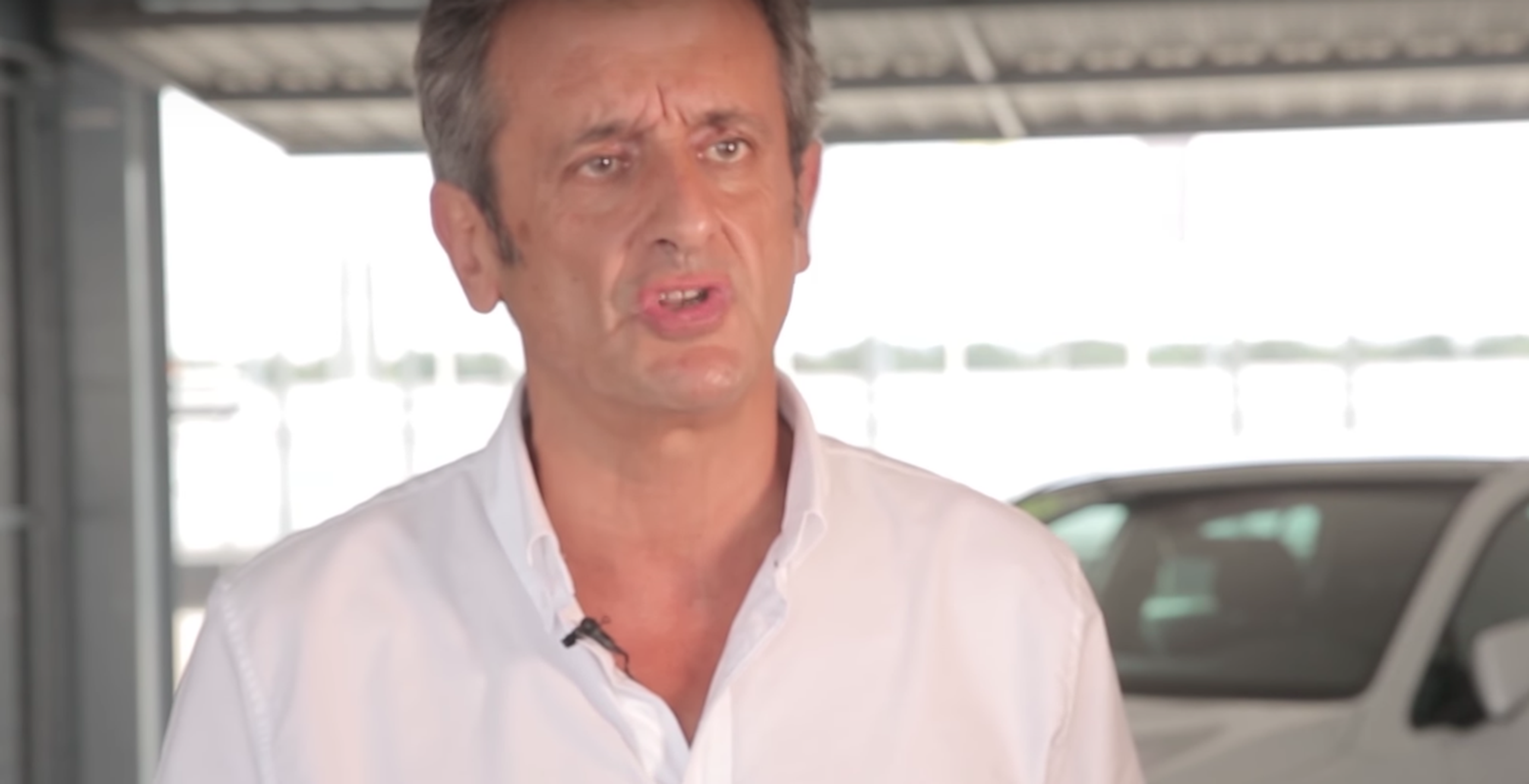VÍDEO: Luis Moya te da consejos de conducción a la velocidad de la luz