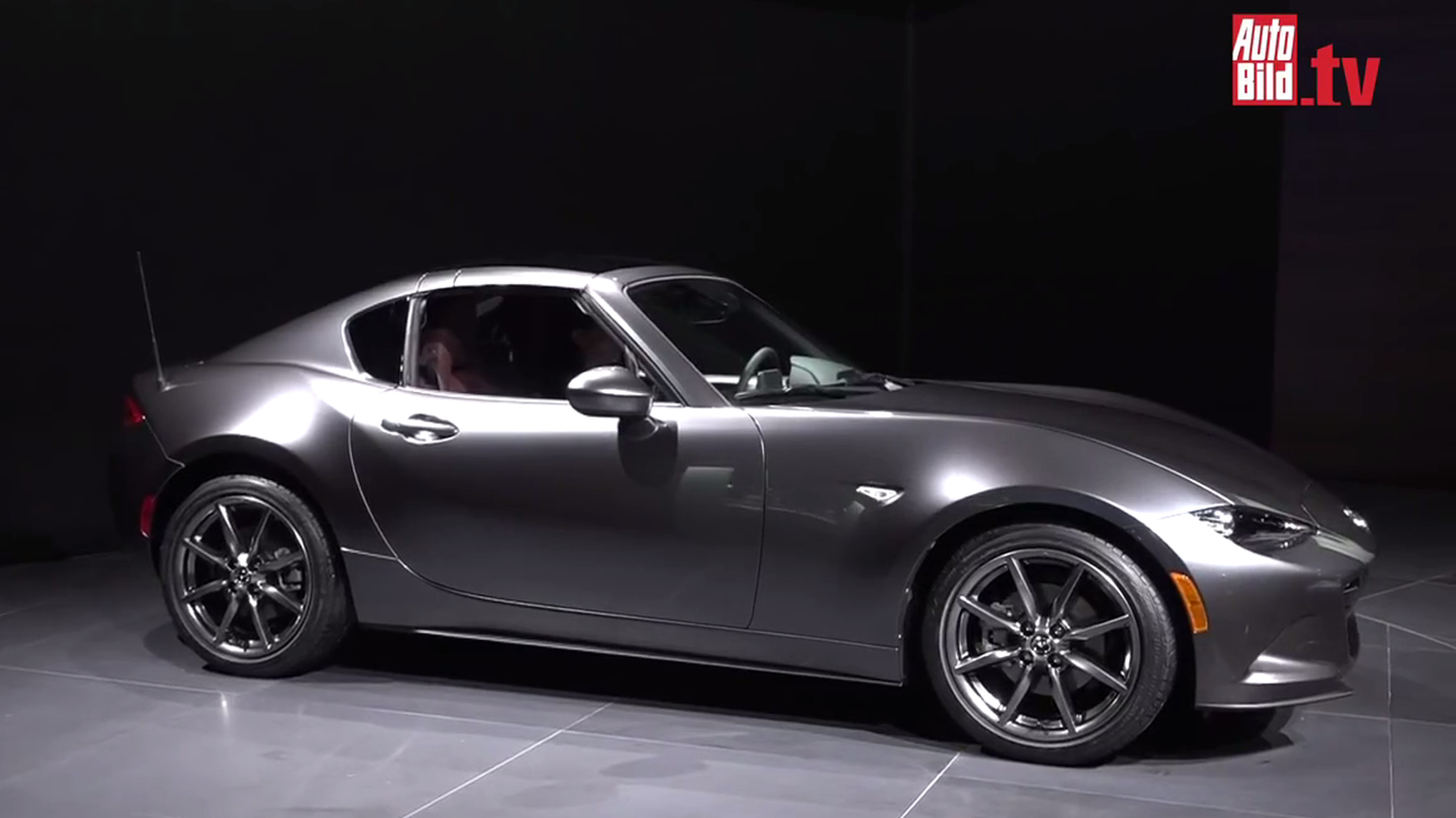 VÍDEO: Mazda MX-5 RF, así es la versión con techo rígido retráctil