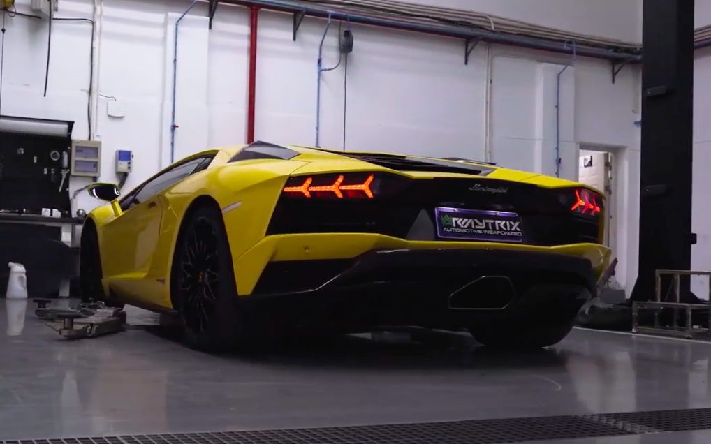 VÍDEO: ¿Mejorar el sonido de un Lamborghini Aventador S? Sí, es posible --  