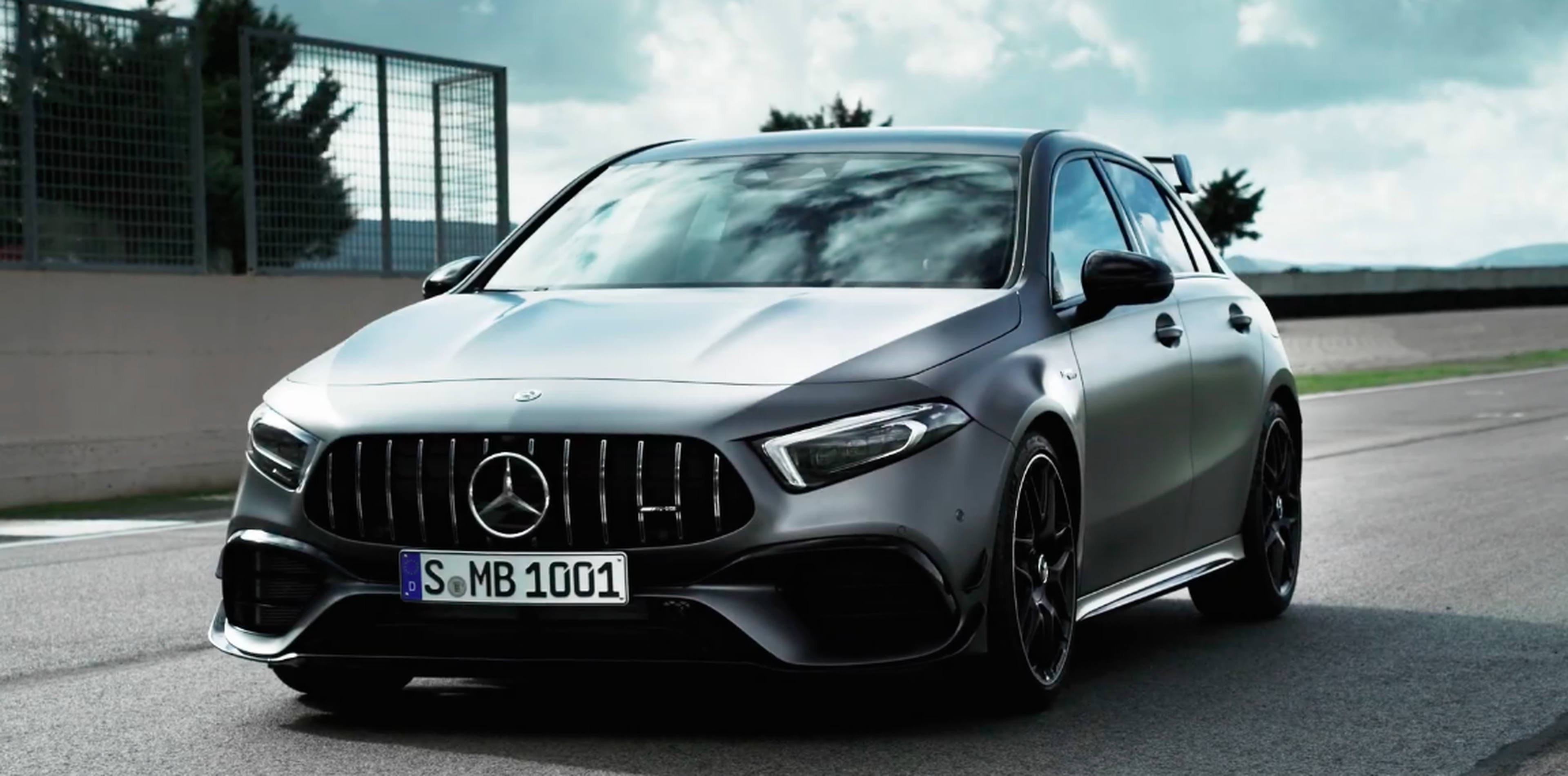 VÍDEO: Mercedes-AMG A 45 2019, todos los detalles de la bestia