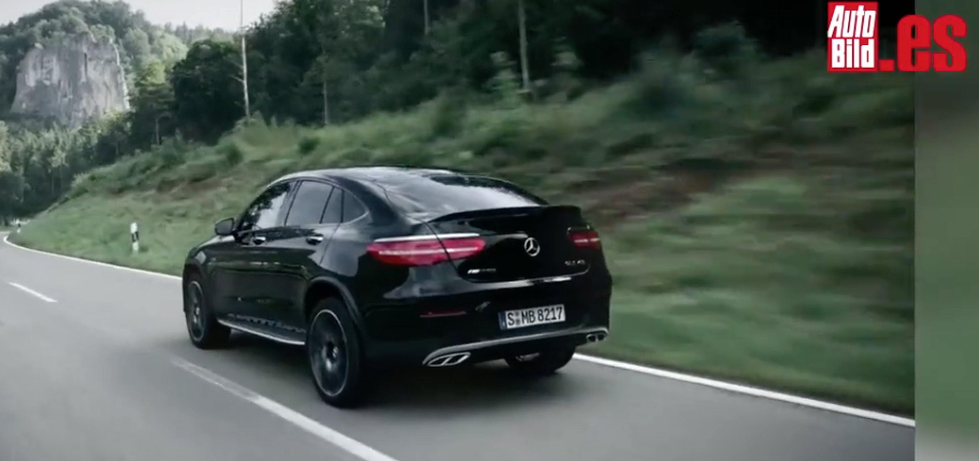 VÍDEO: Mercedes-AMG GLC 43 Coupé, ¡potencia a saco en acción!