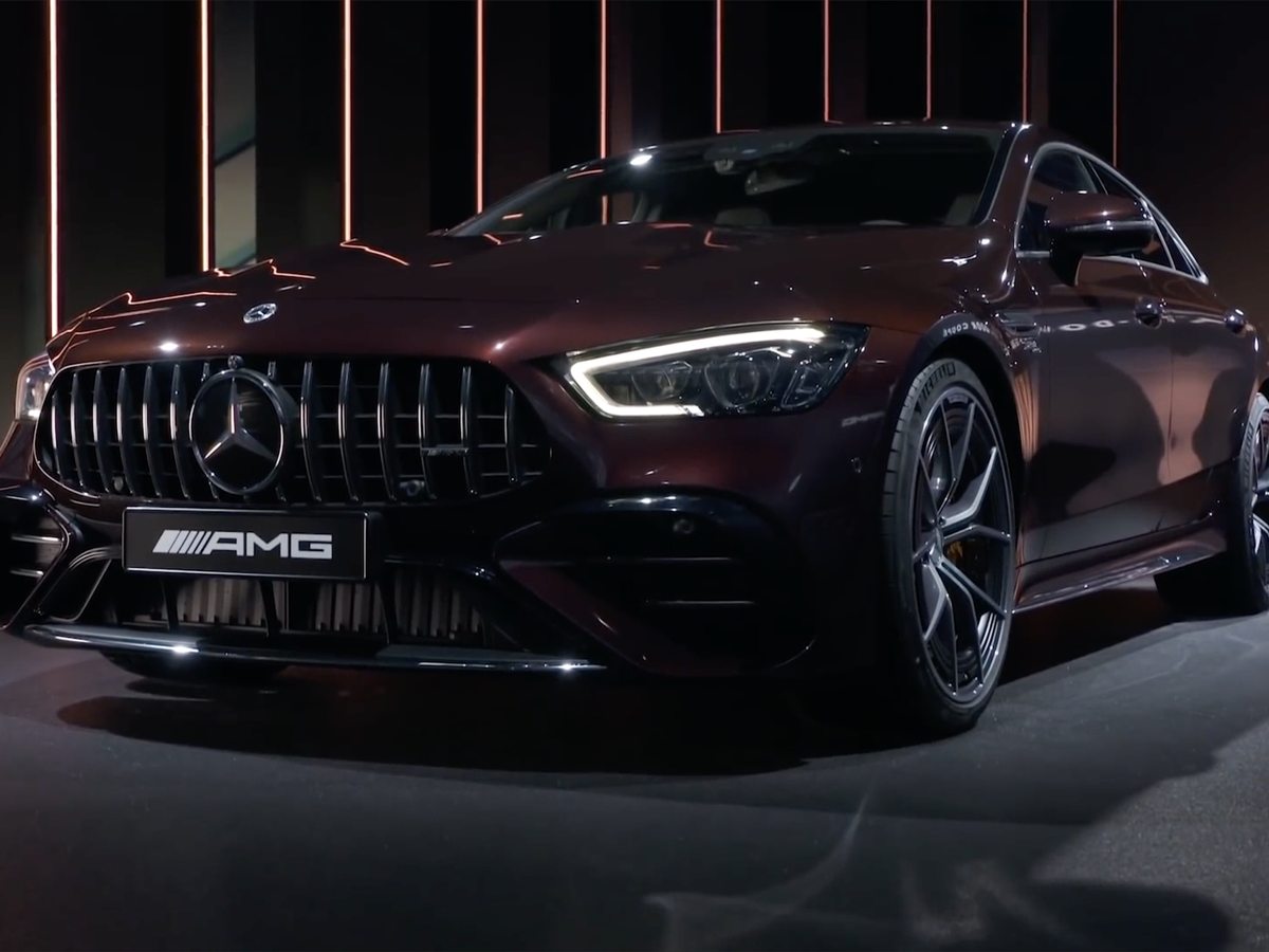 Los Mercedes-Benz y los AMG se iluminan más que nunca