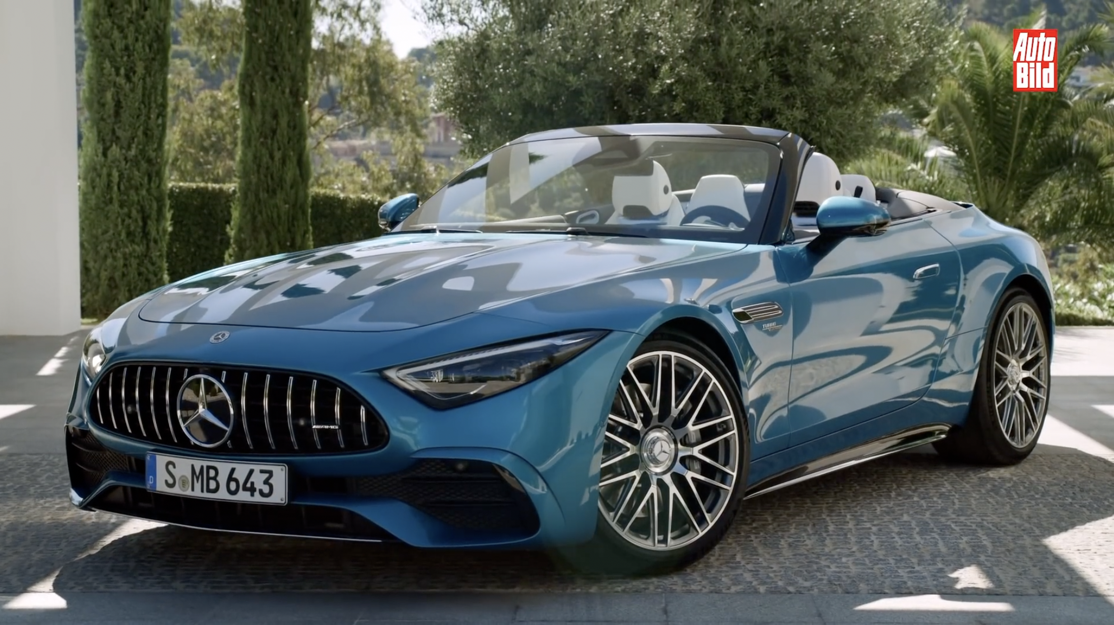 VÍDEO: Así es el Mercedes-AMG SL 43 2022... ¿Con cuatro cilindros? Pues... ¡sí!