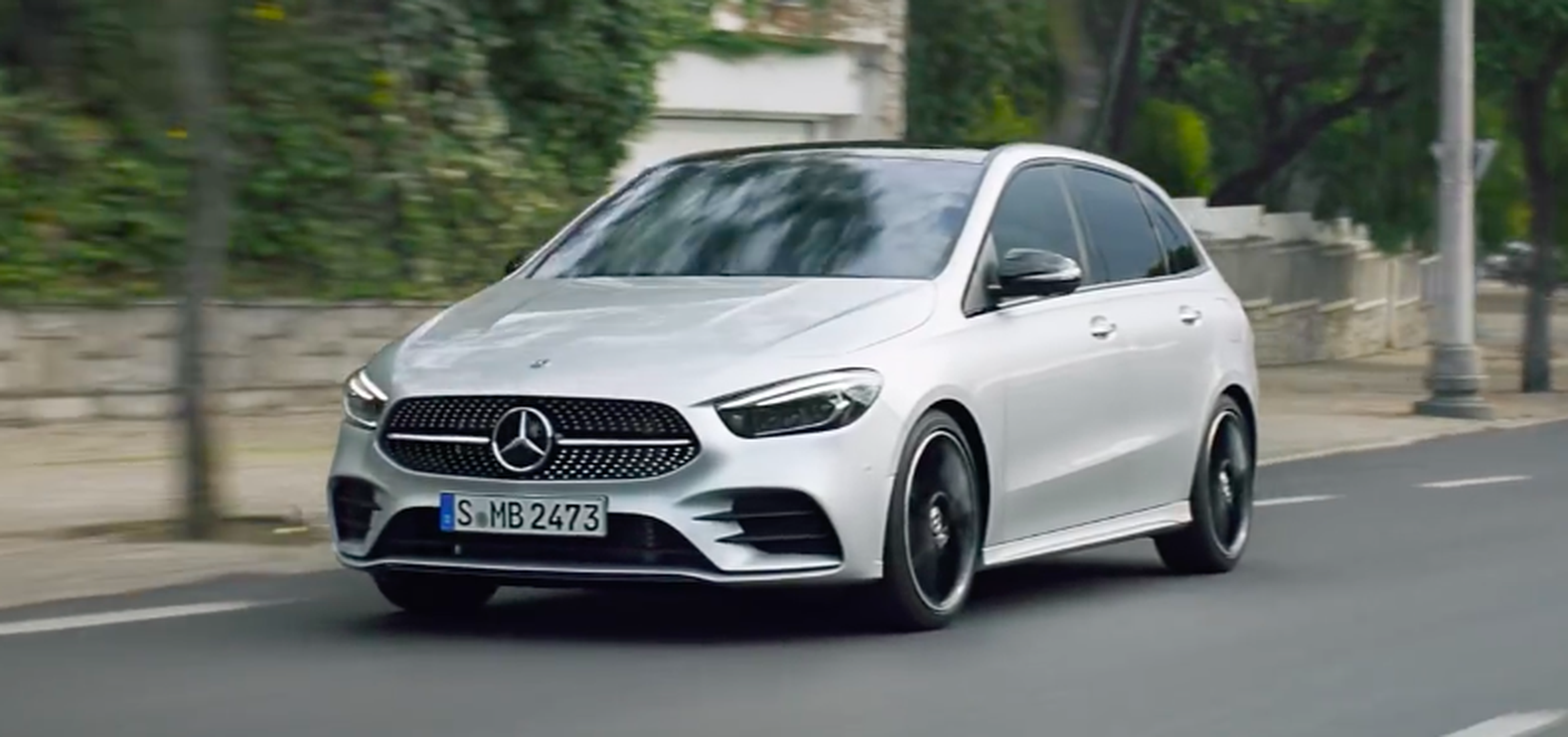 VÍDEO: El Mercedes Clase B, aquí tienes el primer teaser