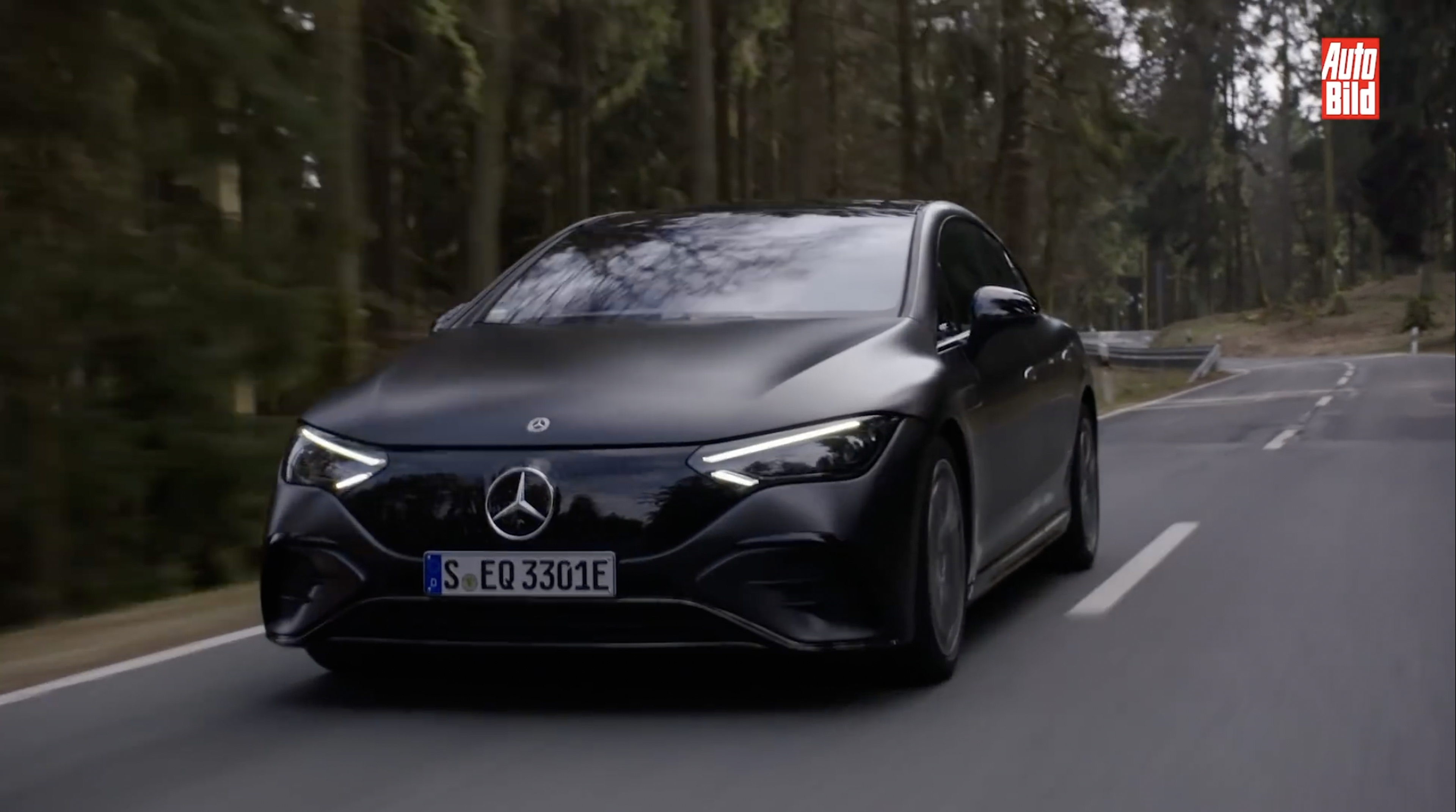 VÍDEO: Así es el Mercedes EQE 2022, el Clase E 100% eléctrico ya está aquí