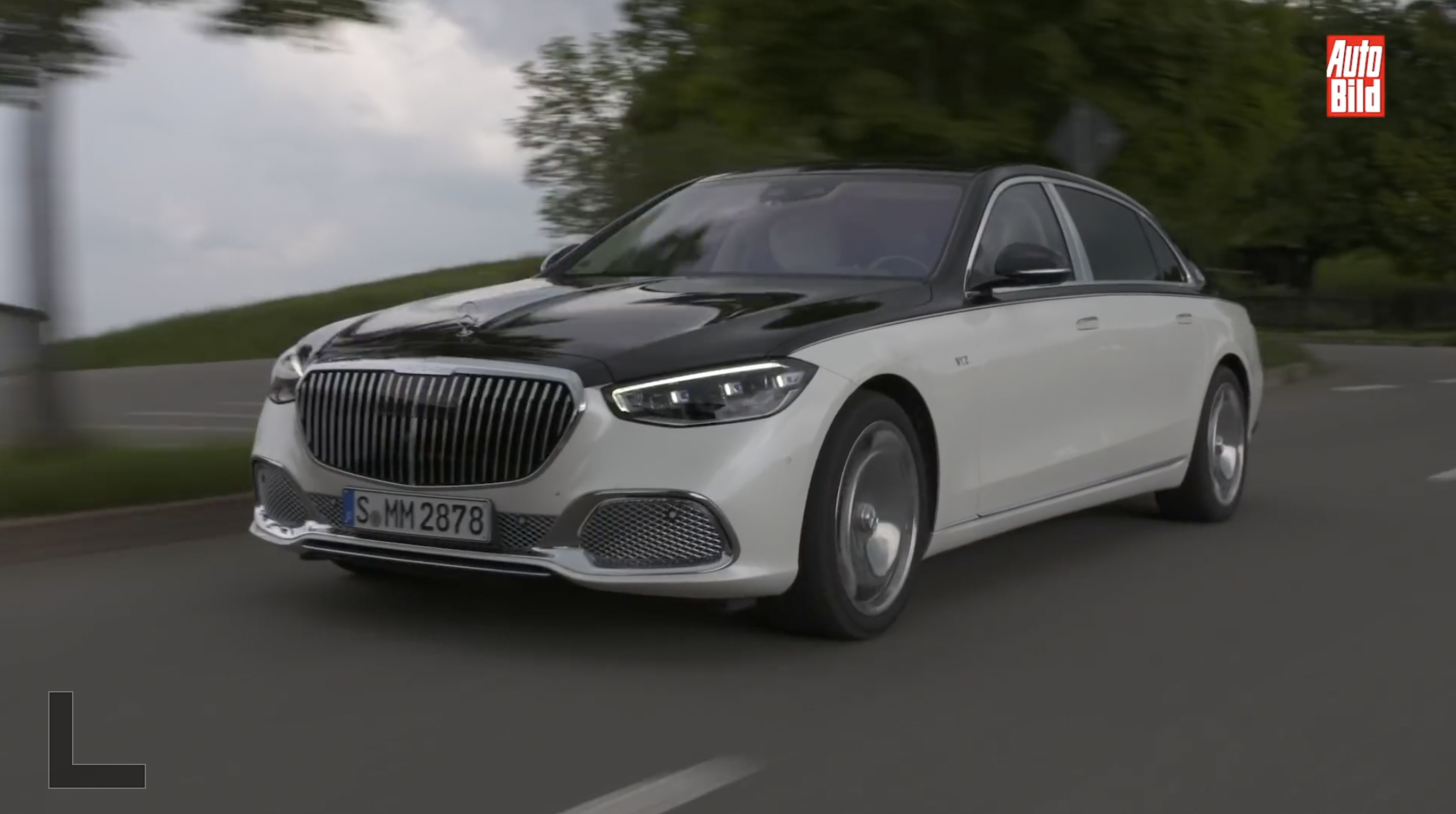 VÍDEO: Mercedes-Maybach Clase S 2021, un lujo de V12, de interior y de forma de viajar