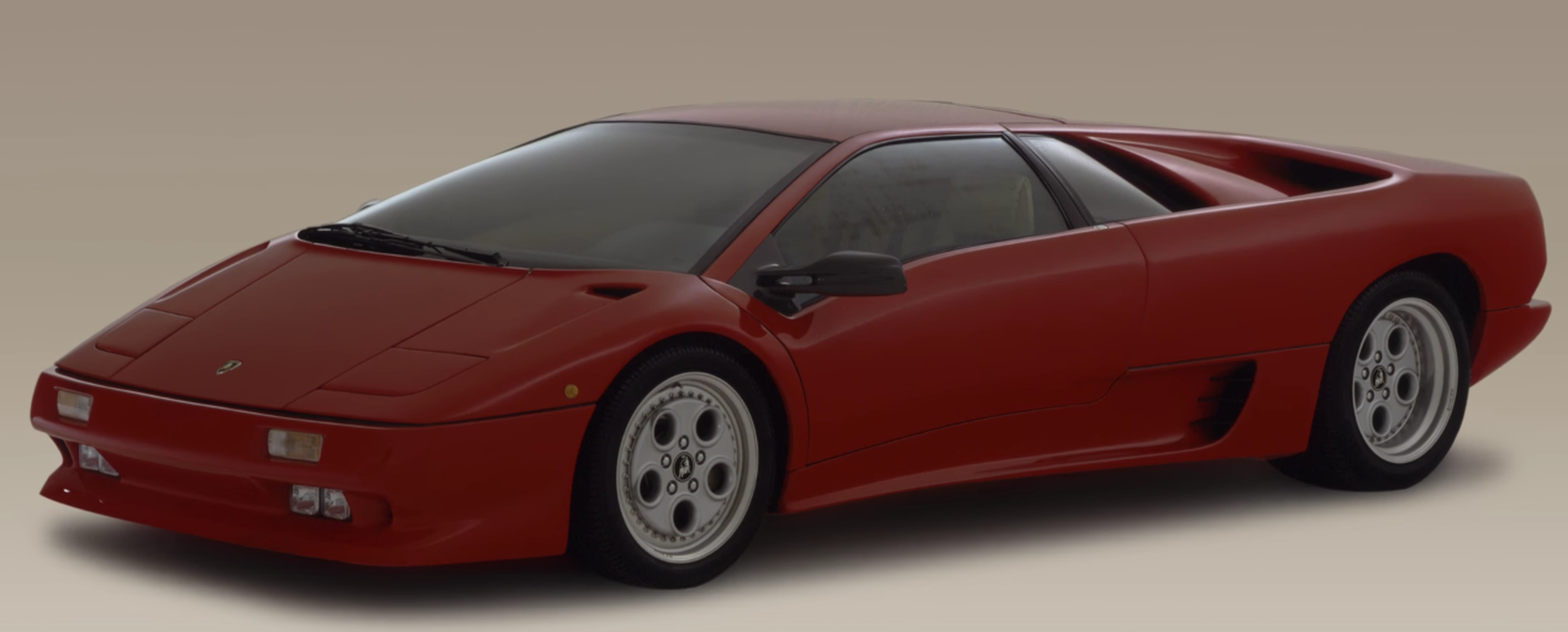 VÍDEO: Mira estas chuladas de Lamborghini con motor V12: ¿qué será lo próximo?