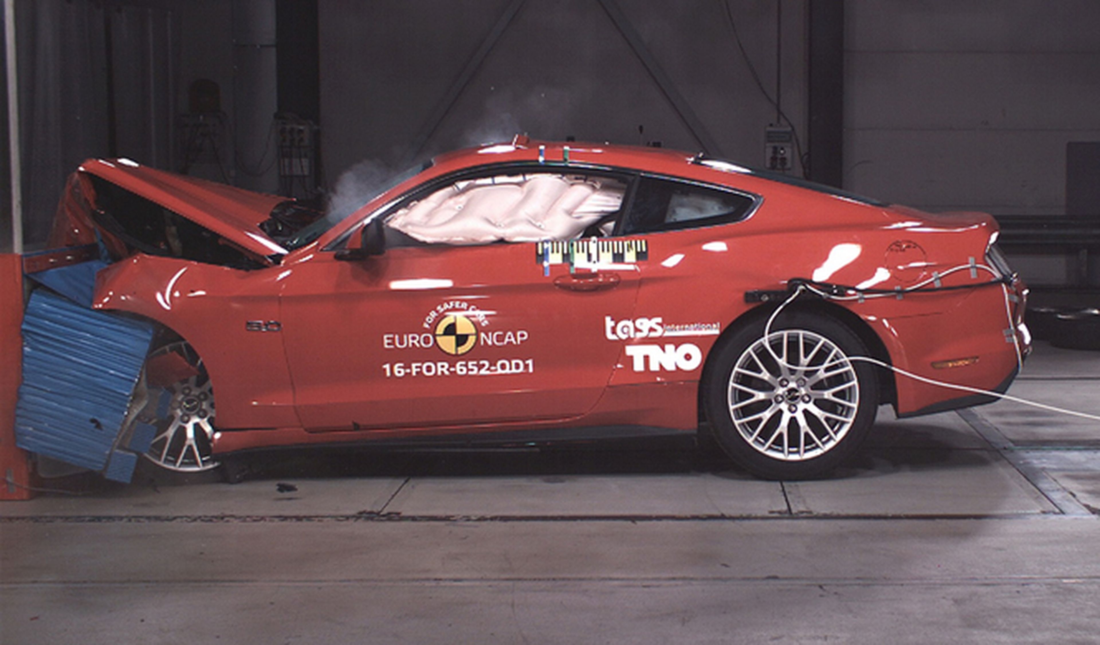 VÍDEO: el Mustang se ‘estrella’ en las pruebas EuroNCAP