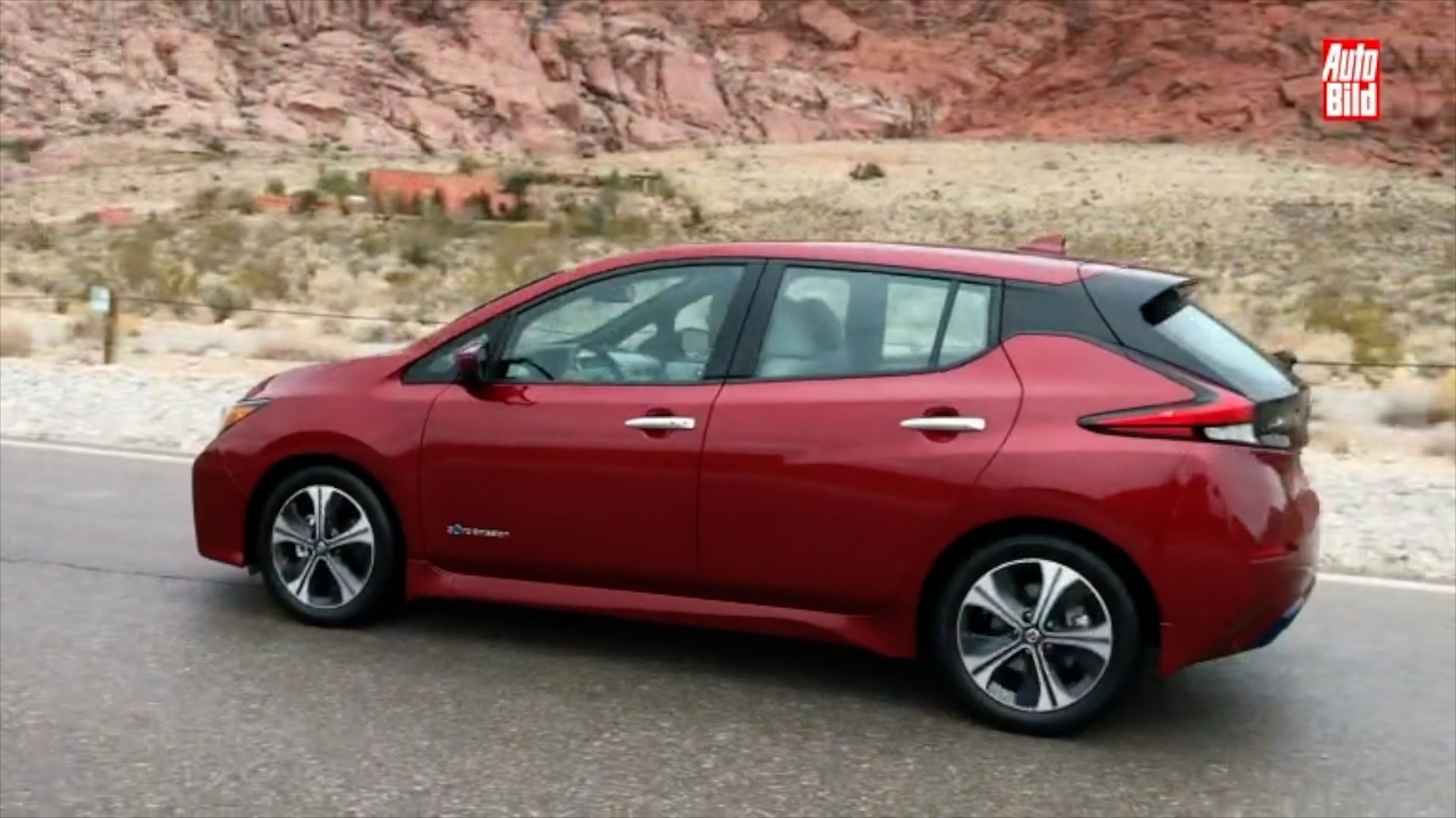 VÍDEO: Nissan Leaf 2018, esto cada vez mola más