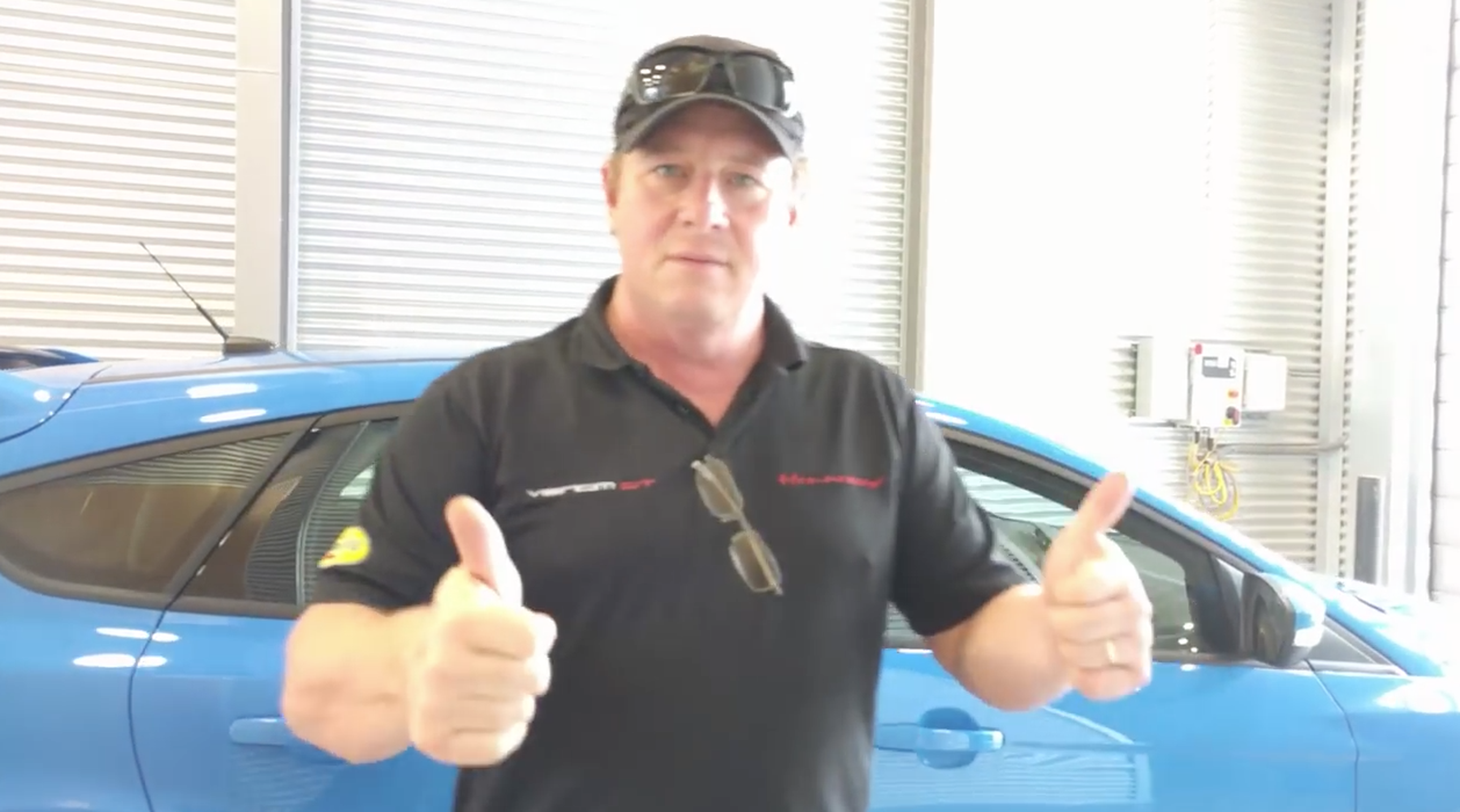 VÍDEO: Lo que no debes hacer cuando te dan tu coche nuevo