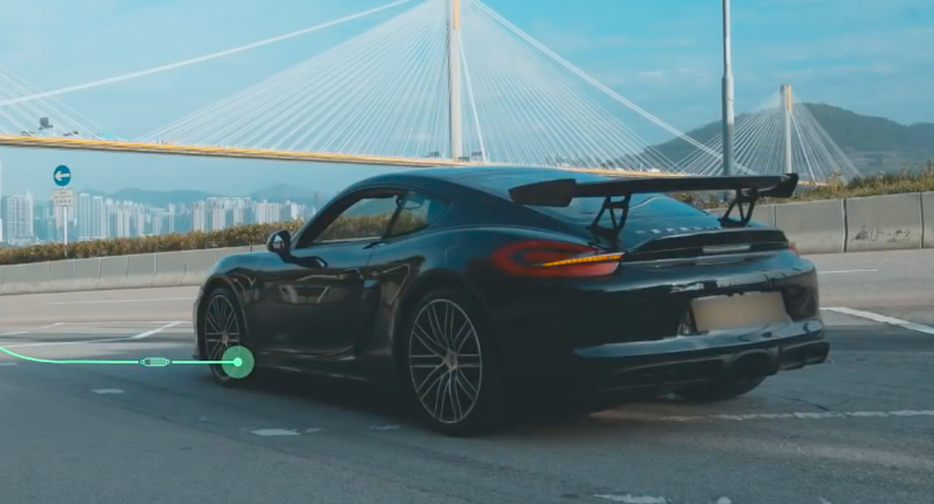 VÍDEO: Se nos cae la baba con el sonido de este Porsche Cayman S, ¡sube el volumen!