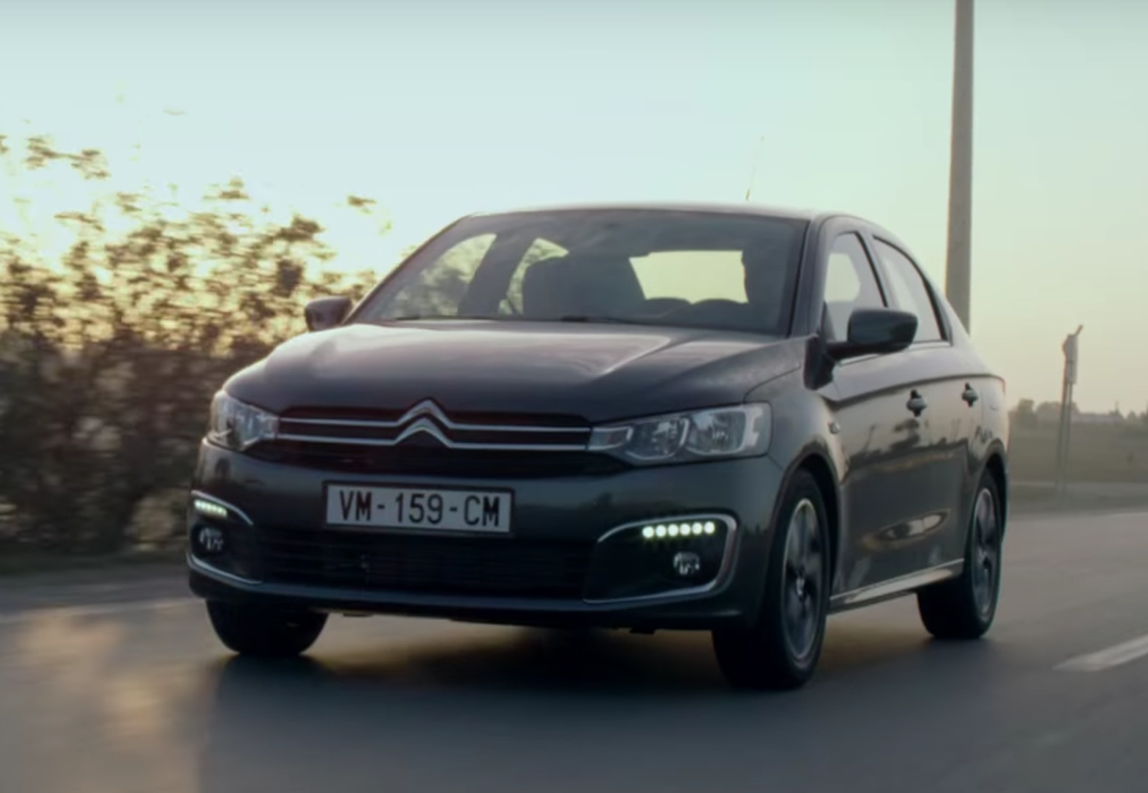 VÍDEO: Nuevo Citroën C-Elysée 2017 en acción, ¡mira los cambios!