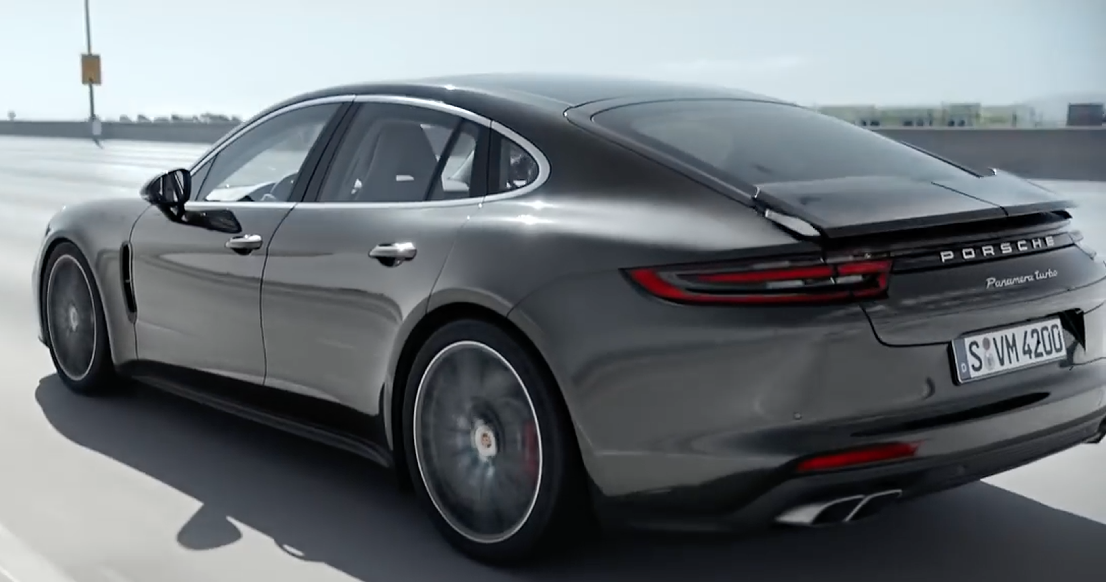 VÍDEO: Nuevo Porsche Panamera, motor y transmisión